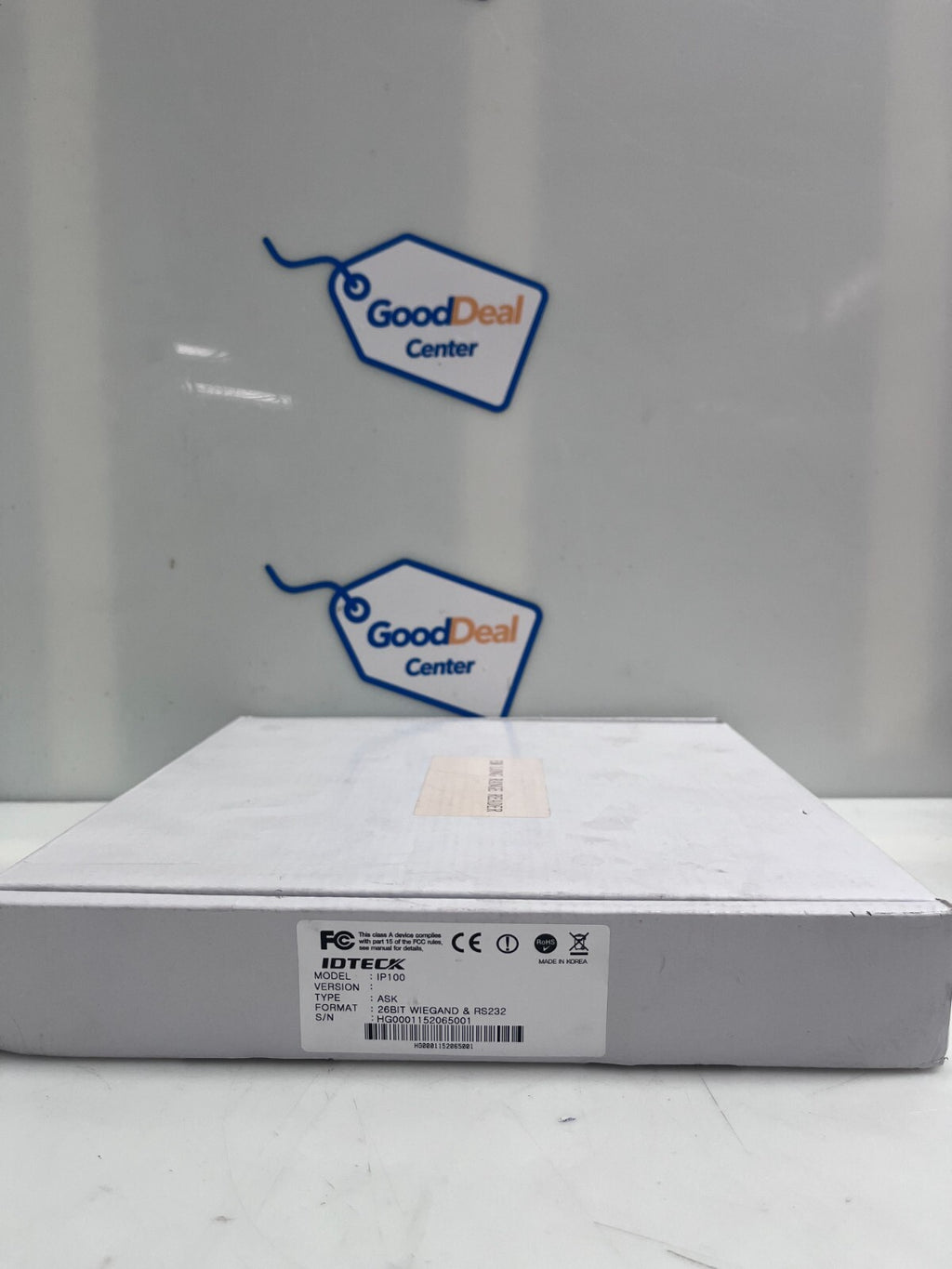 IDTEC  125KHz Middle Range Proximity Reader & Card Indoor/Outdoor Operation