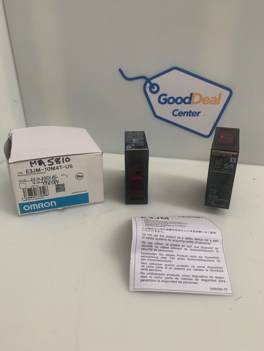OMRON  Photoelectric Switch   E3JM-10M4T-US