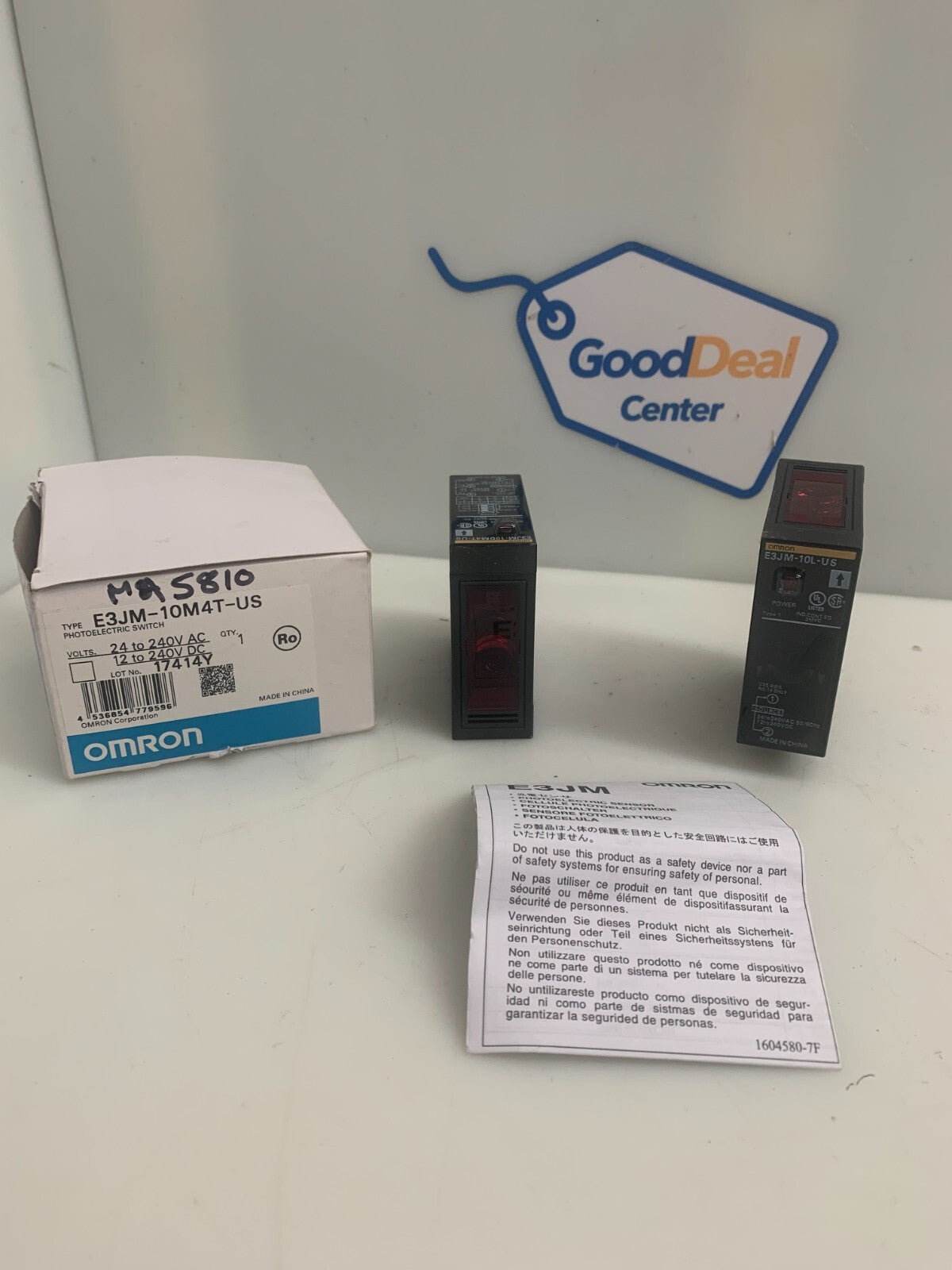 OMRON  Photoelectric Switch   E3JM-10M4T-US