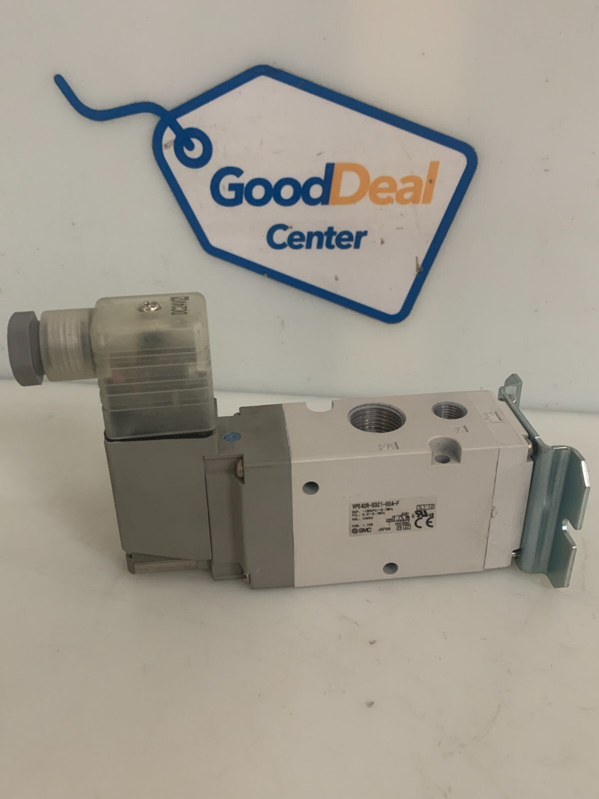 SMC SOLENOID VALVE VP542R-5DZ1-03A-F0
