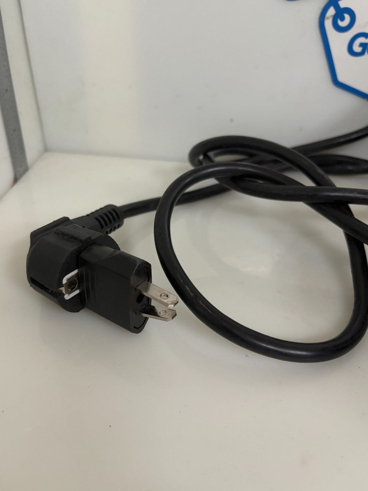 GOLD SOURCE STEP UP & DOWN TRANSFORMER ST-2000