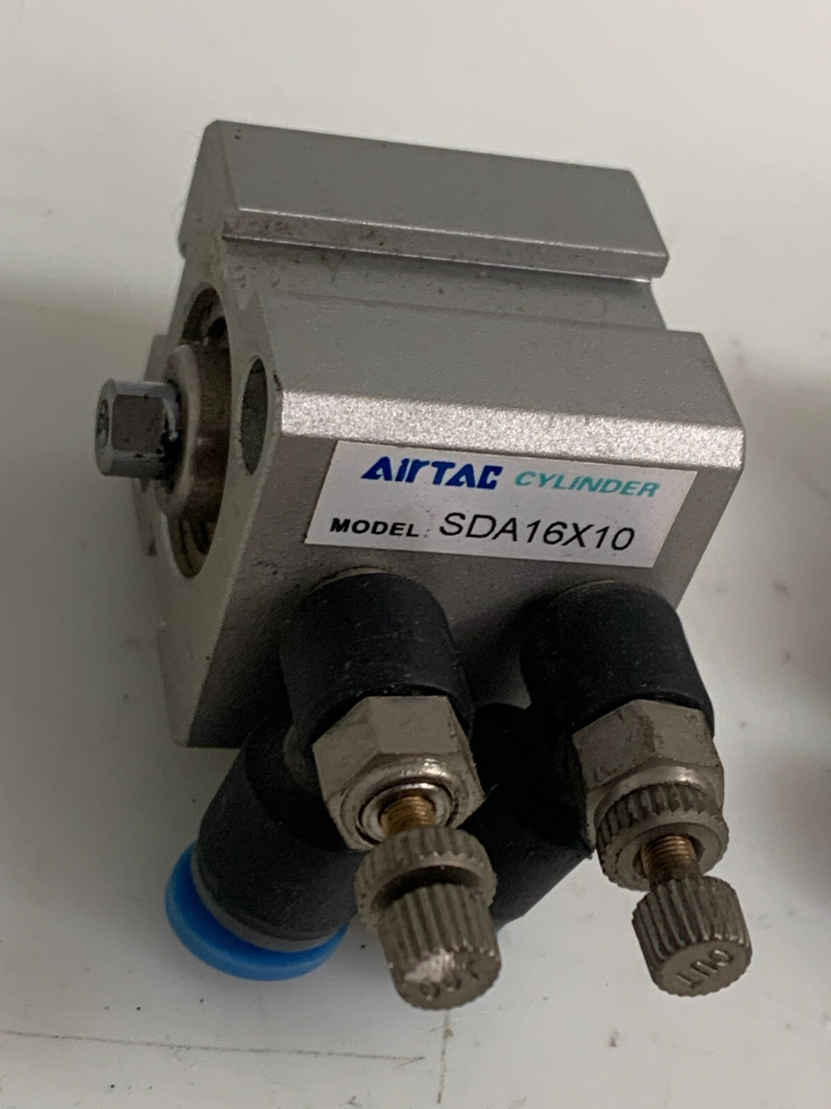 LOT OF 2 AIRTDC COMPACT PNEUMATIC CYLINDER SDA16X10
