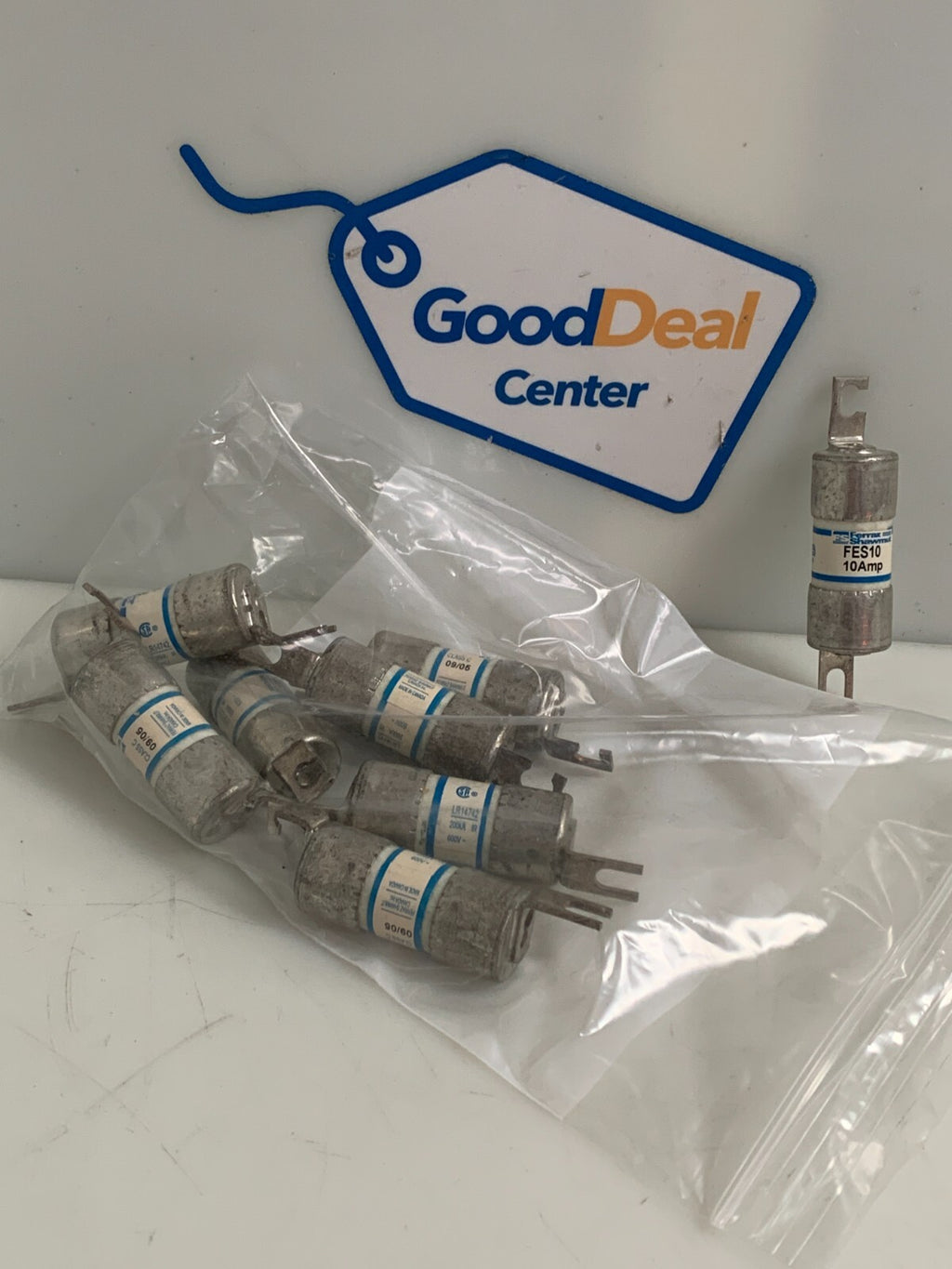 LOT OF 8 FERRAZ SHAWMUT MERSEN 600V 10A BLADE MOUNT FUSE