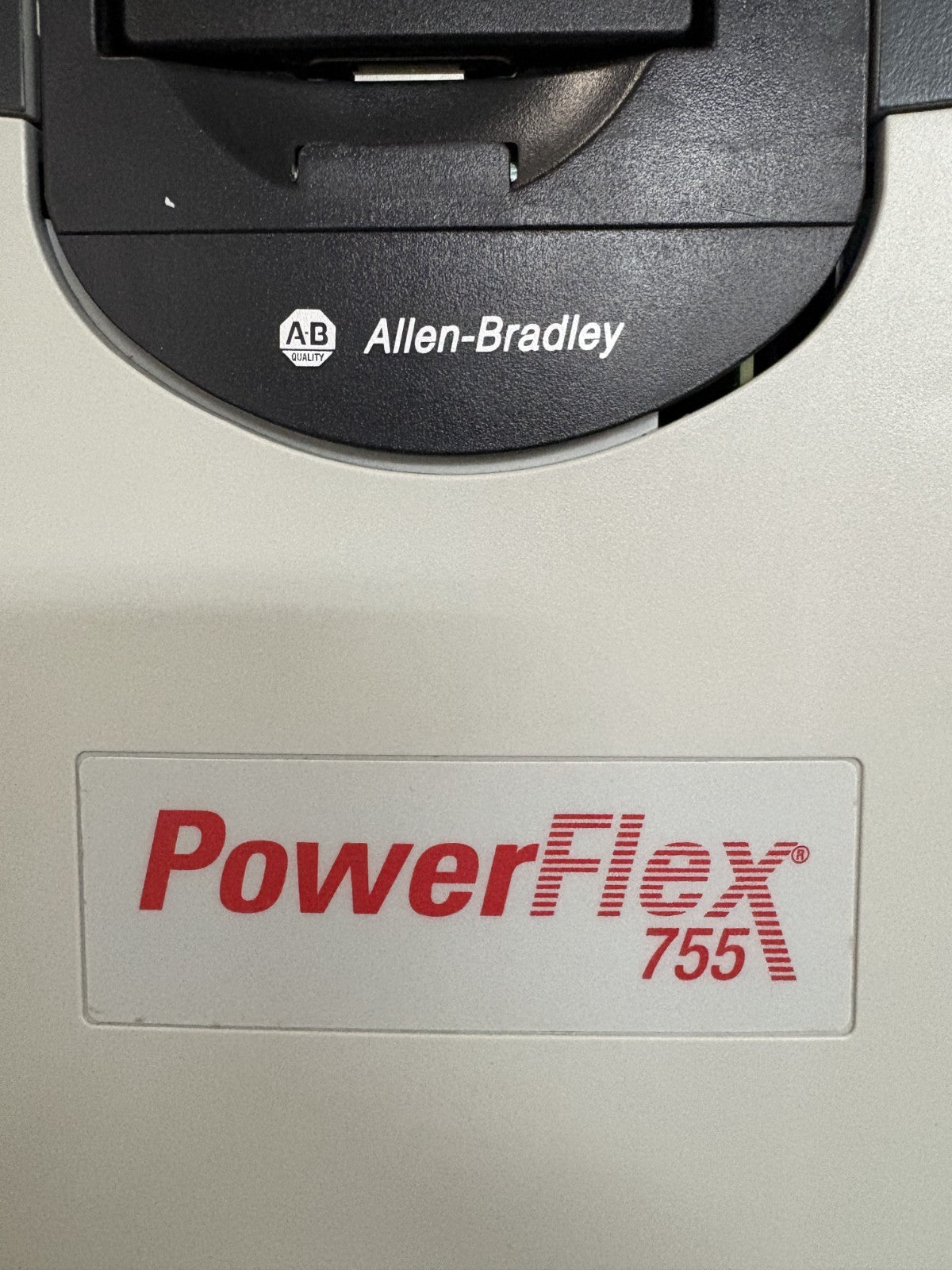 ALLEN BRADLEY POWERFLEX 755 20 G11 N D 011 AAONNNNN SERIE A