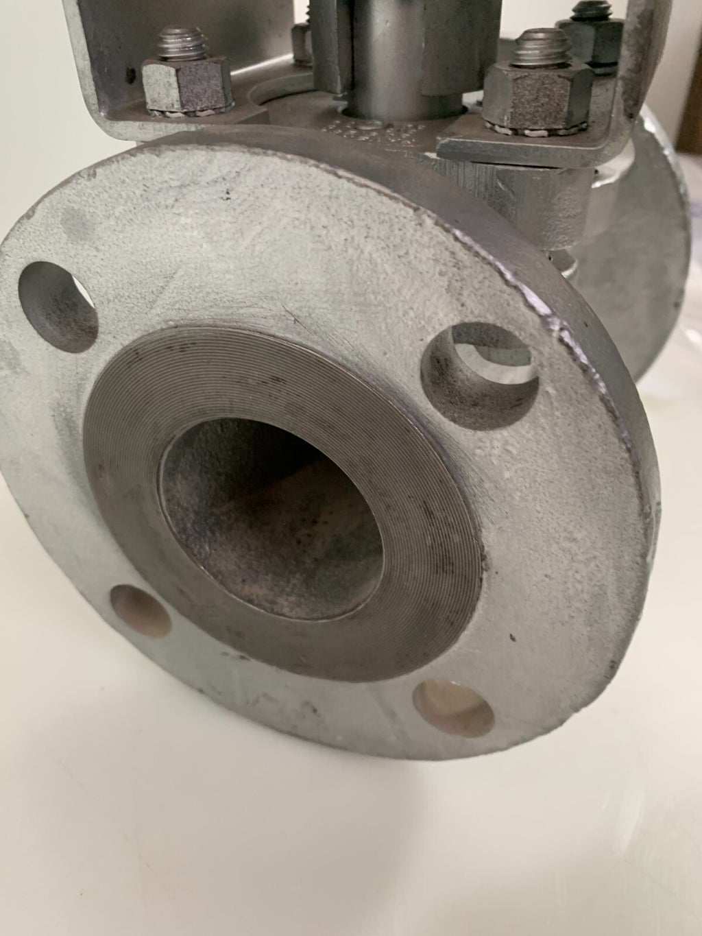 Continental Tufline SSteel CF8M Valve FIG 087 J4280 2" w/ Actuator no tag/plate