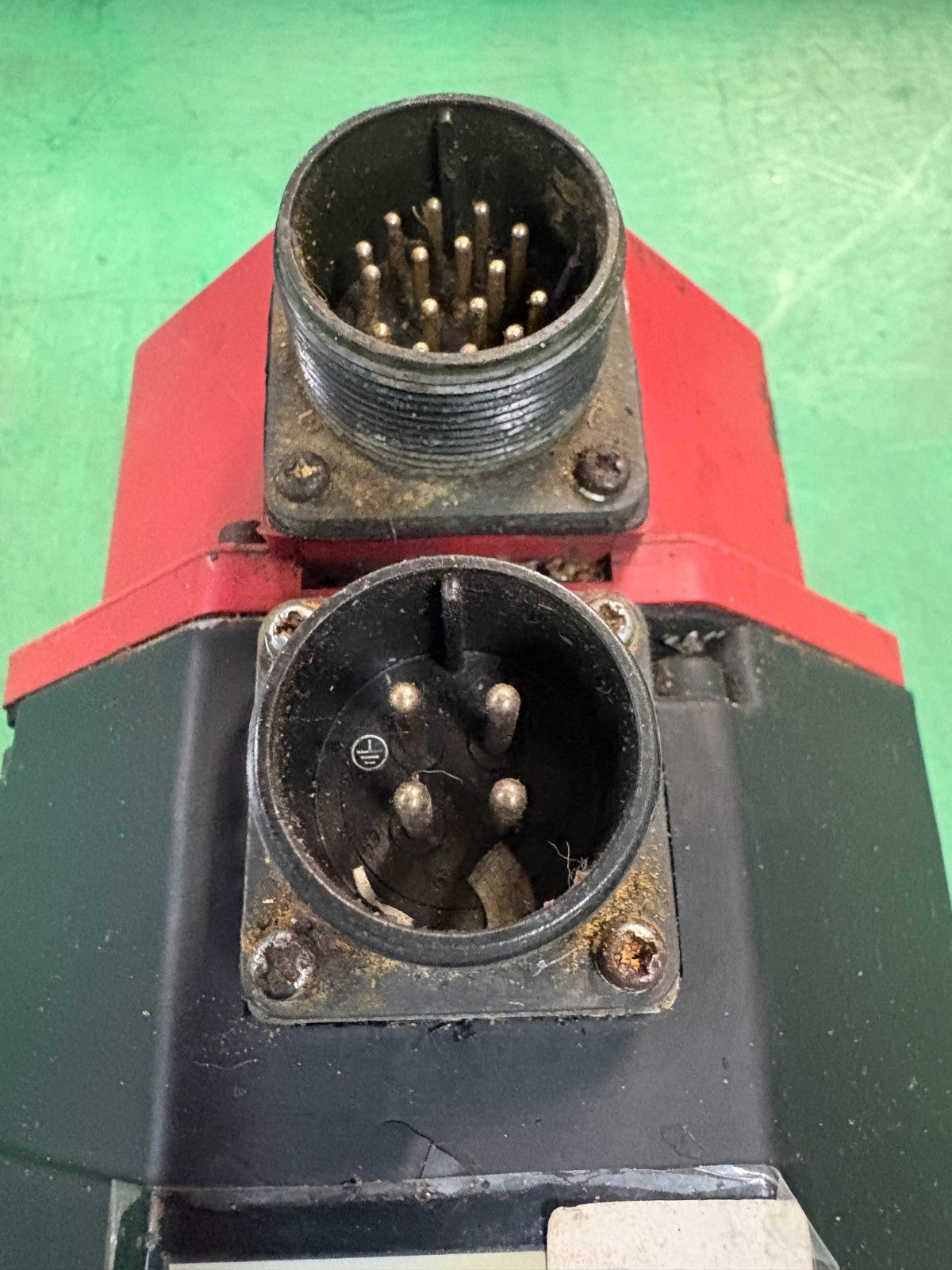 GE FANUC SERVO MOTOR A06B-0127-B177#7000