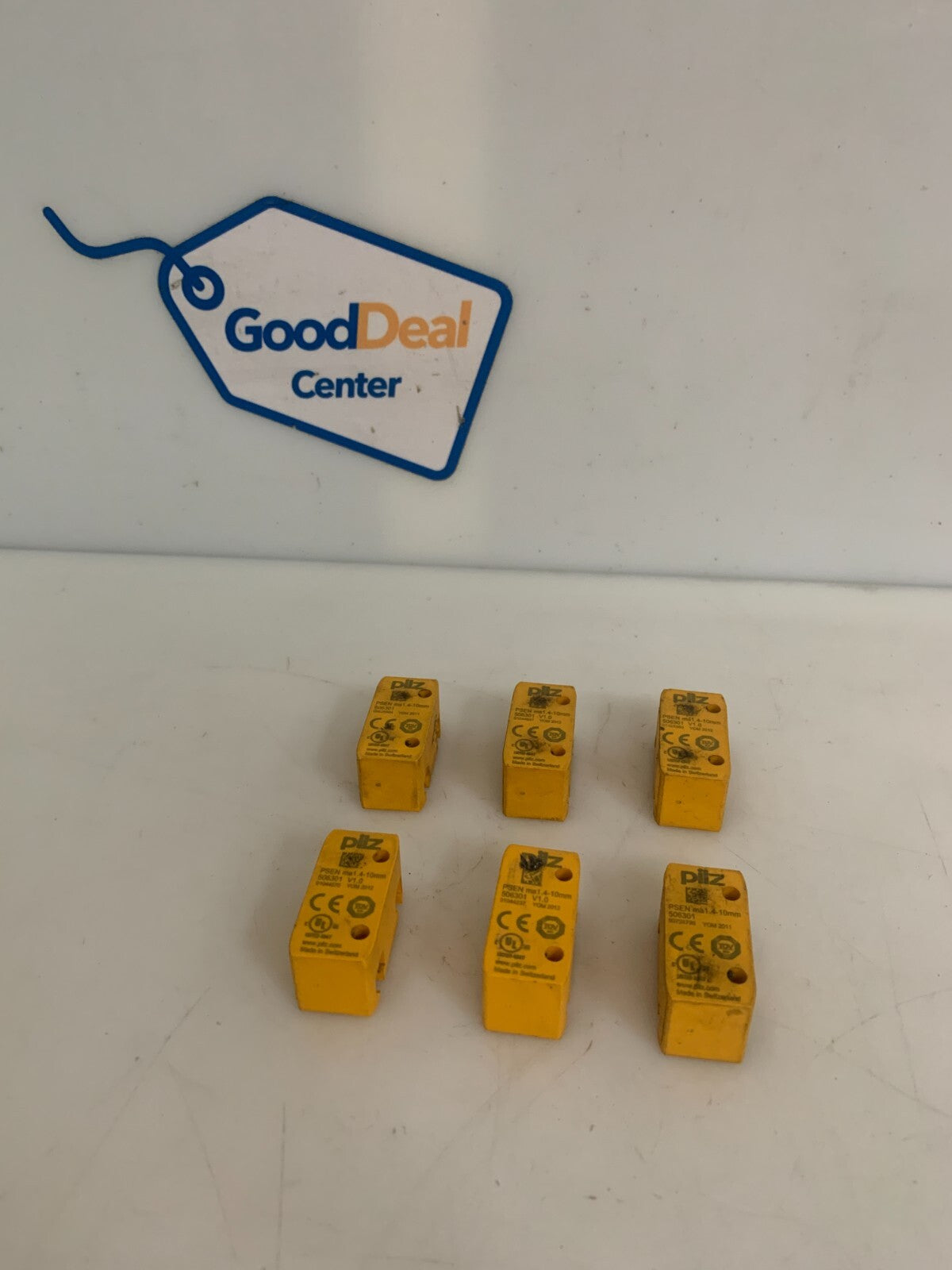 LOT OF 6  PILZ MAGNETIC SENSOR 506301 PSEN MA1.4-10MM