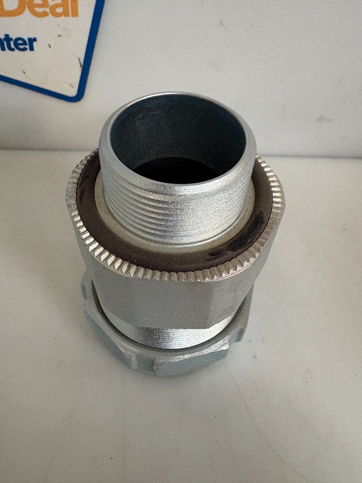 LOT OF 4 ABB THOMAS & BETTS 1 1/4 STAR TECK CABLE FITTING ST 125-550S1