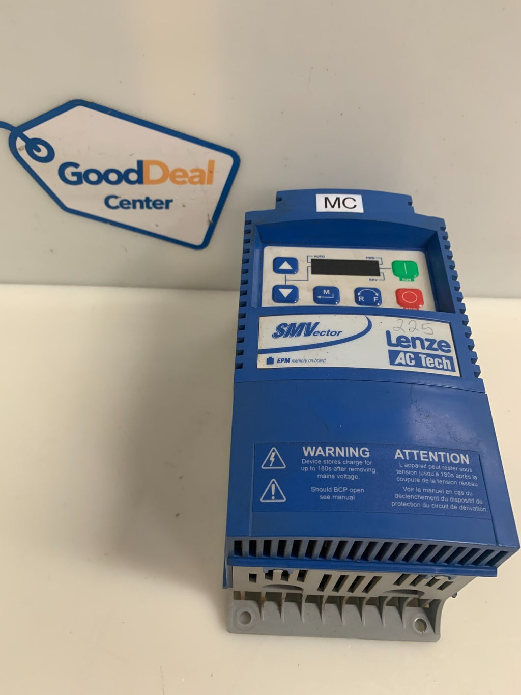 LENZE AC TECH SMVECTOR INVERTER #13452387  ESV751NO2YXB5430
