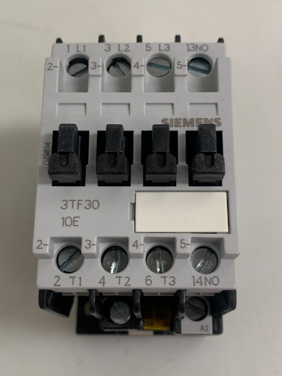 SIEMENS AC-3 4KW 400/380V CONTACTOR 3TF30 10-OAK6