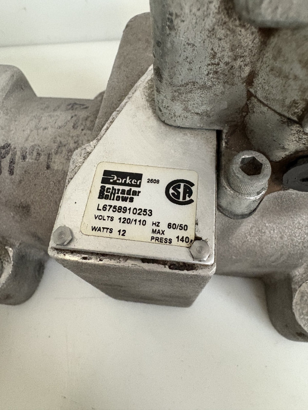 PARKER SOLENOID VALVE L67589102531