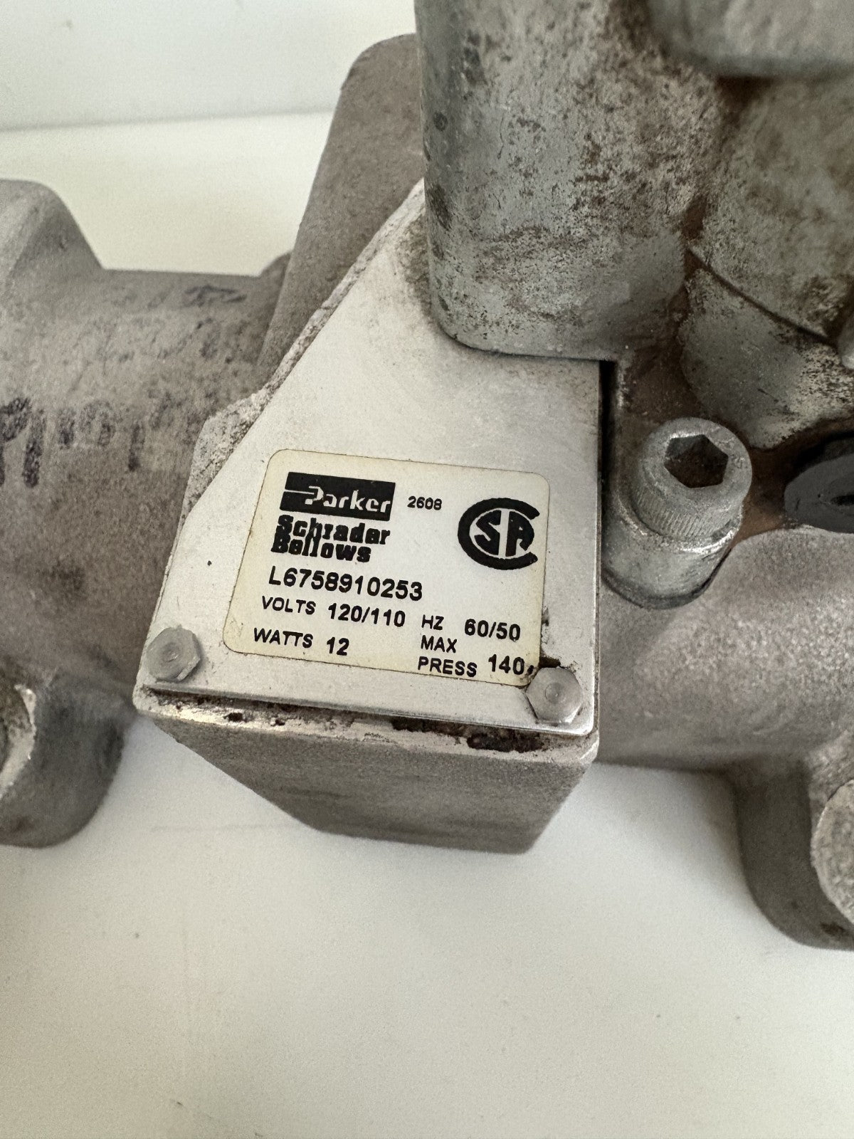 PARKER SOLENOID VALVE L67589102531
