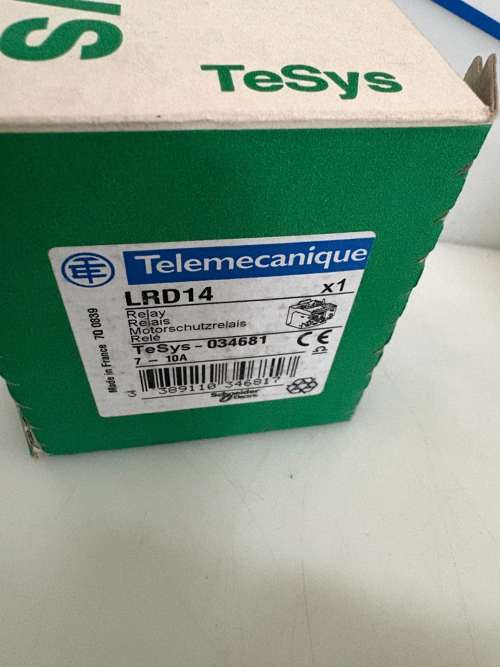 LOT OF 2 TELEMECANIQUE OVERLOAD RELAY LRD143