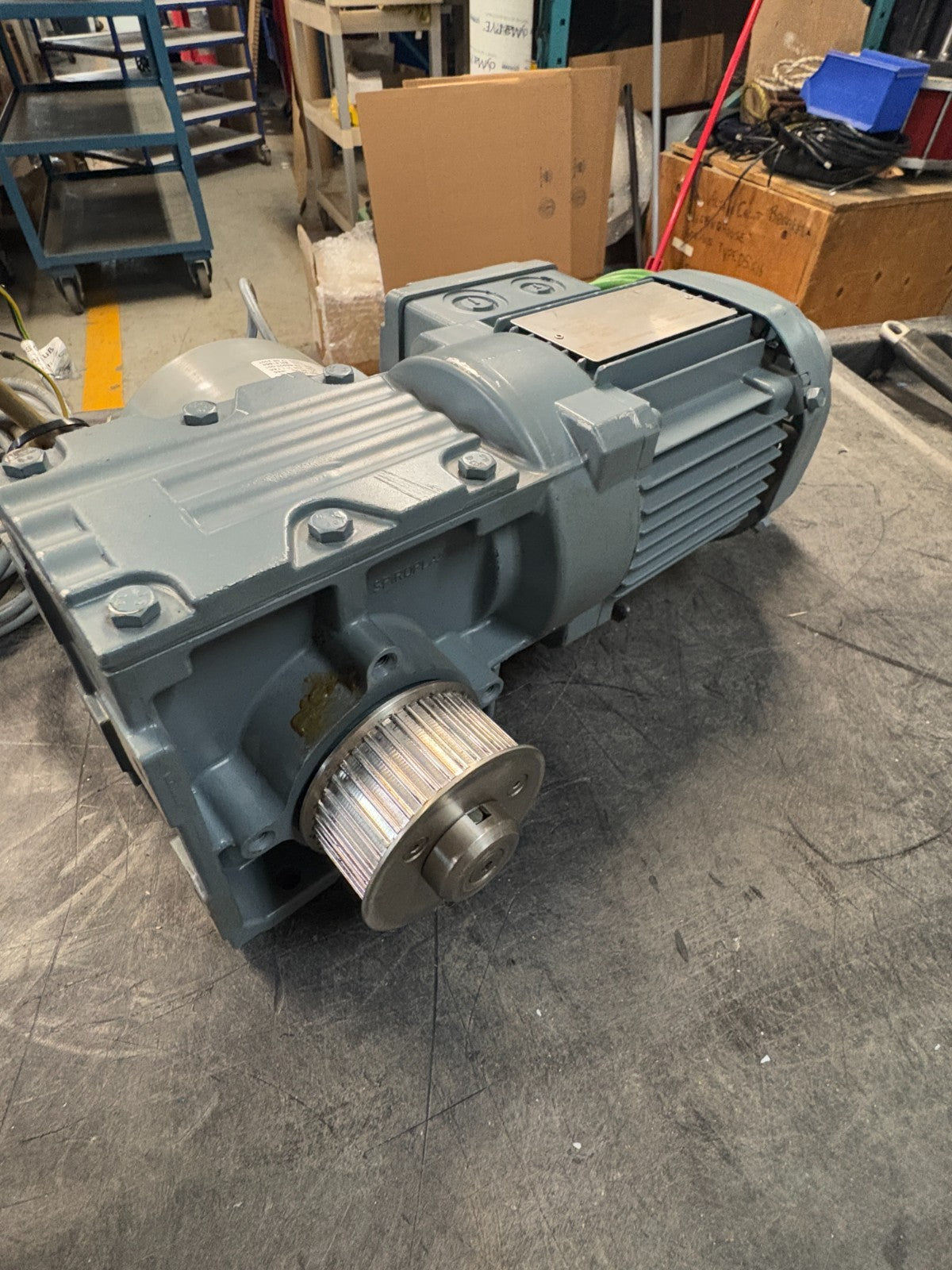 SEW EURODRIVE W30 DR63L2/TF/EH1S W/SINE ENCODER H0GS 74 DN 1024 R