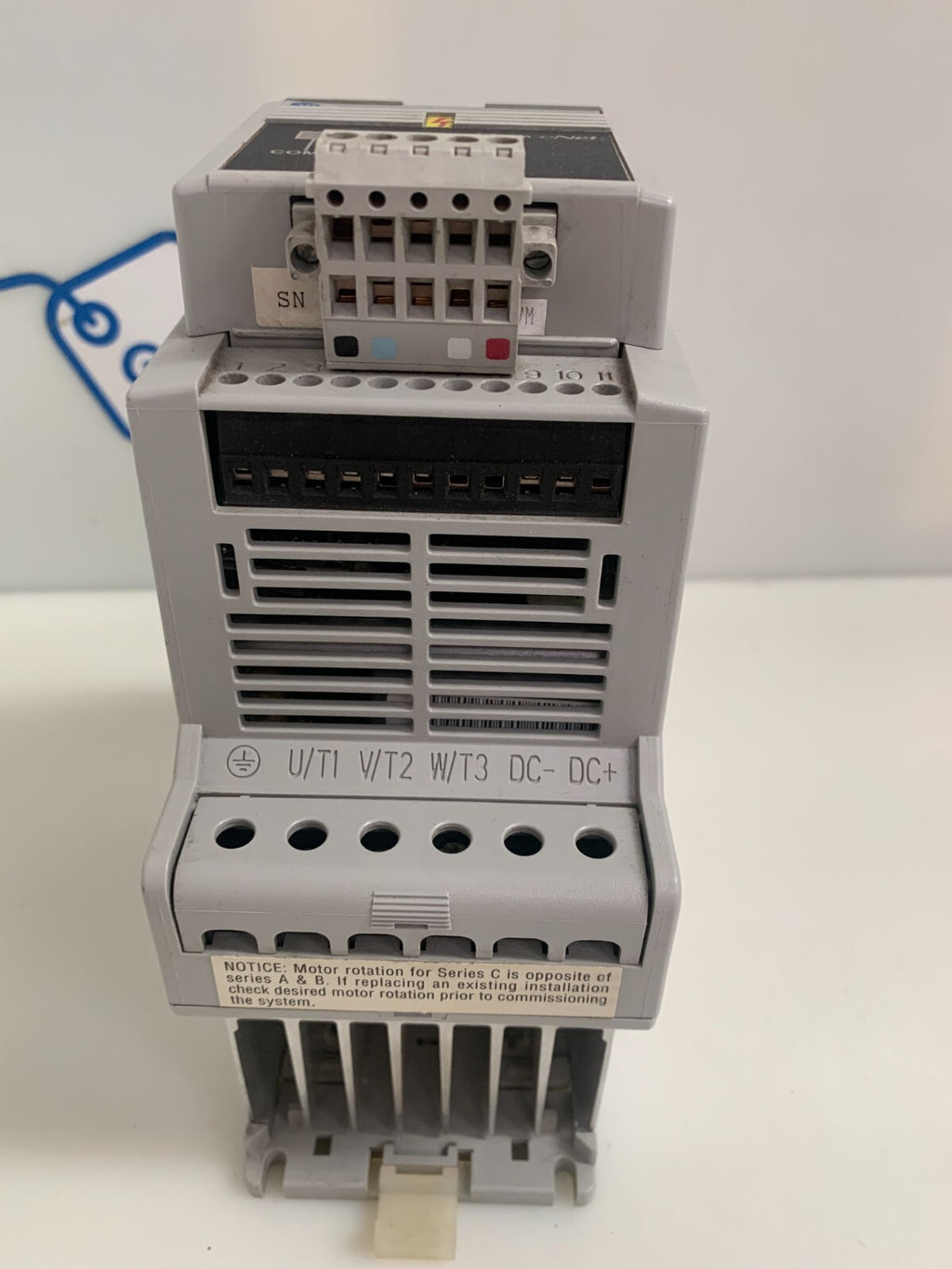 ALLEN BRADLEY DEVICE NET 160-DN2 A 3.002 AND 160S-AA02NSF1 C SPEED CONTROLLER