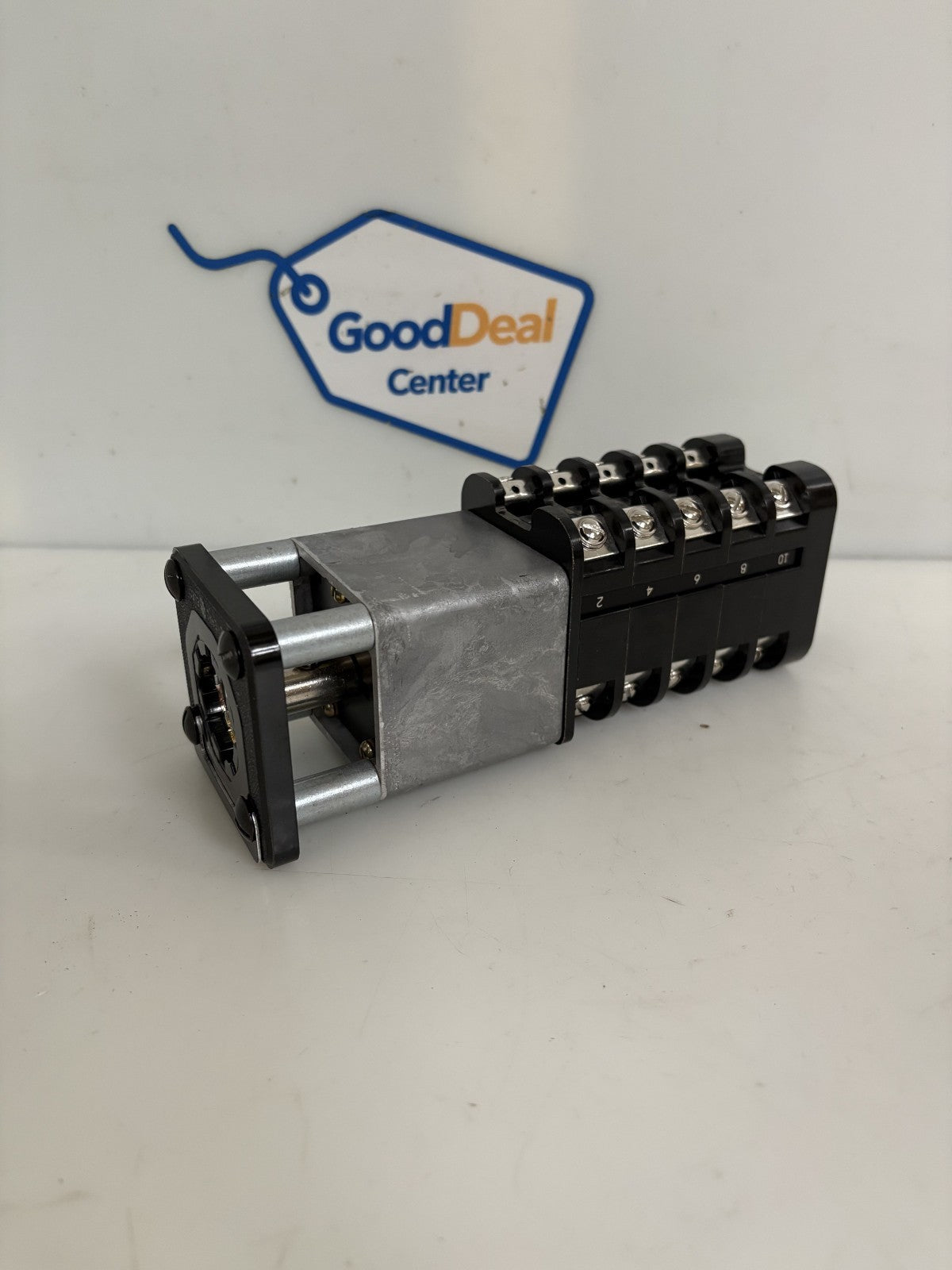 GENERAL ELECTRIC SBM SWITCH 2 POSITION NO HANDLE 16 SBME2A01R1A3N1135