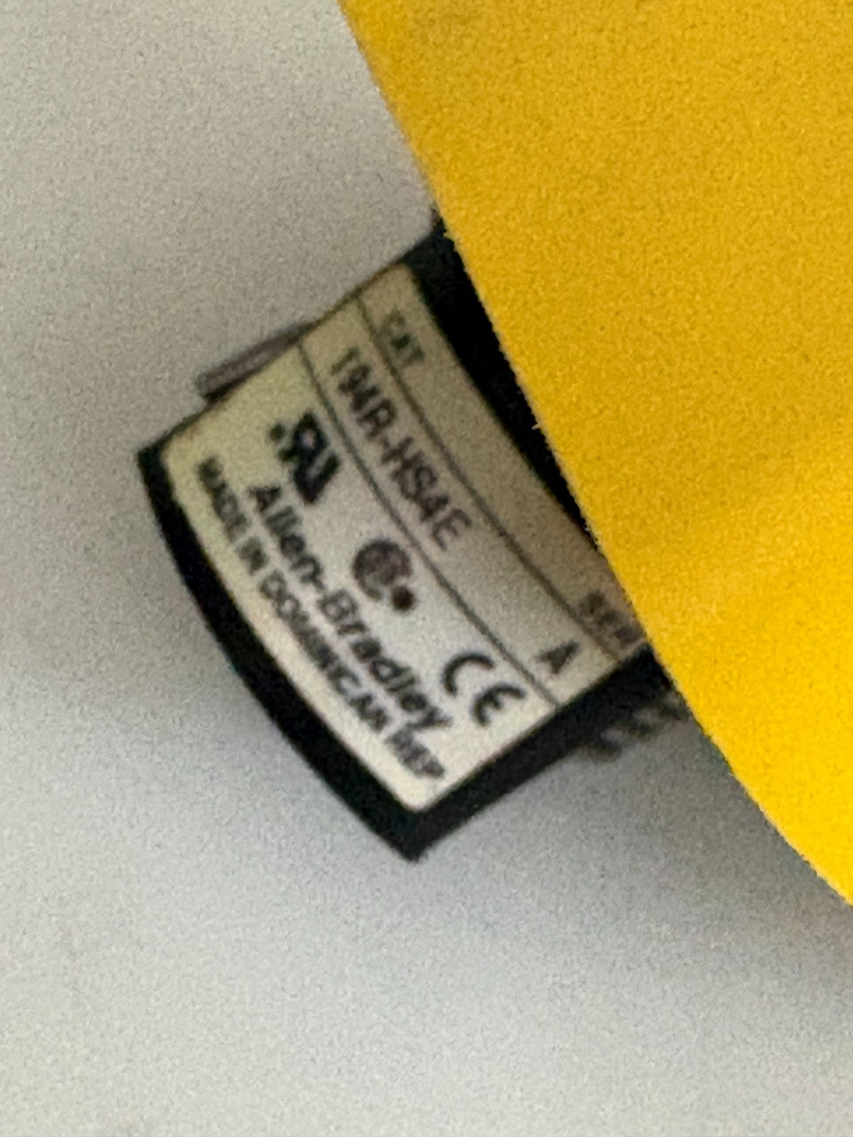 ALLEN BRADLEY DISCONNECT SWITCH 194R-NC030P3 B W/194R-HS4E A HANDLE3