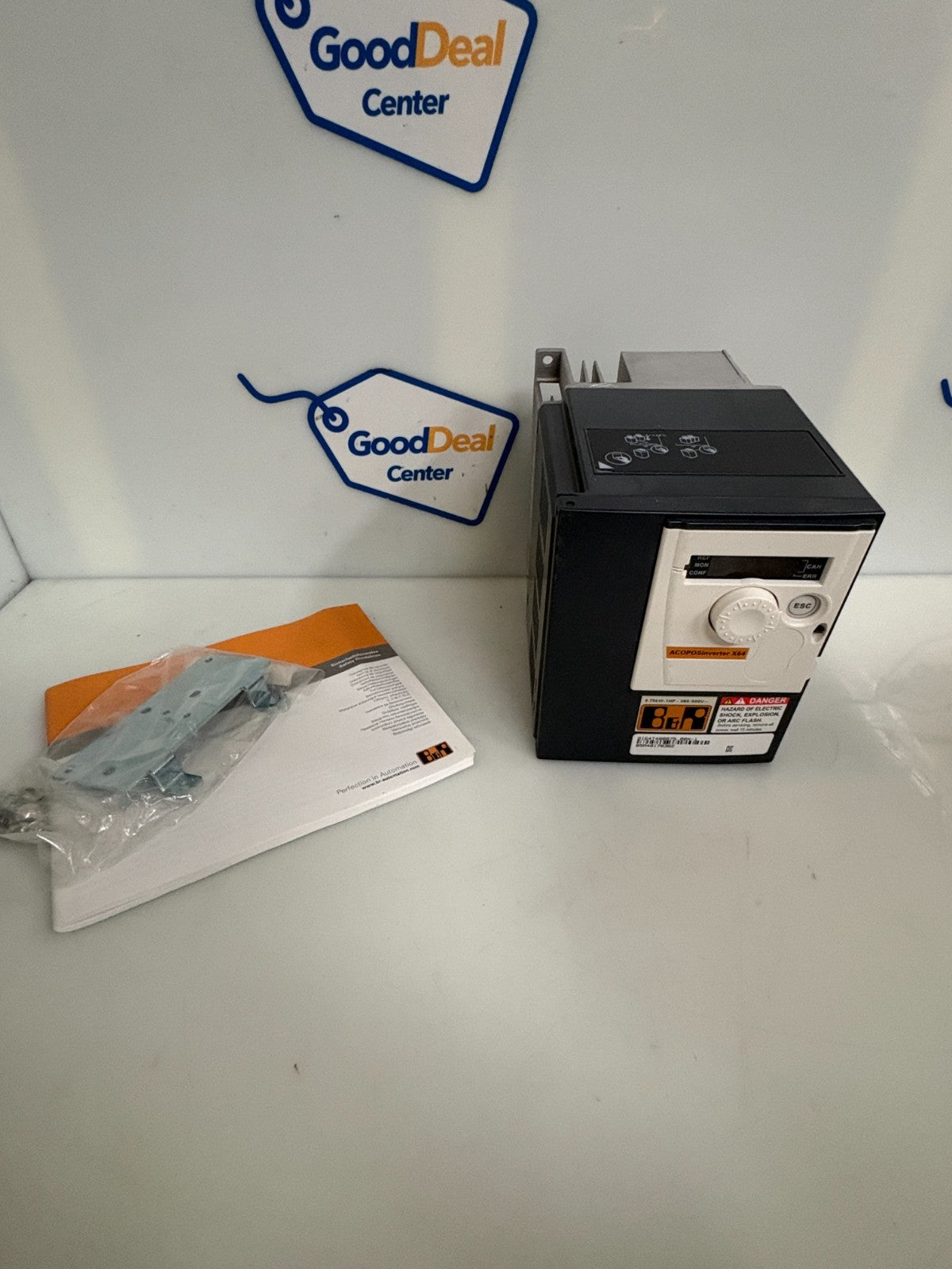 B & R AC DRIVE 1HP 8I64T400075.000-1