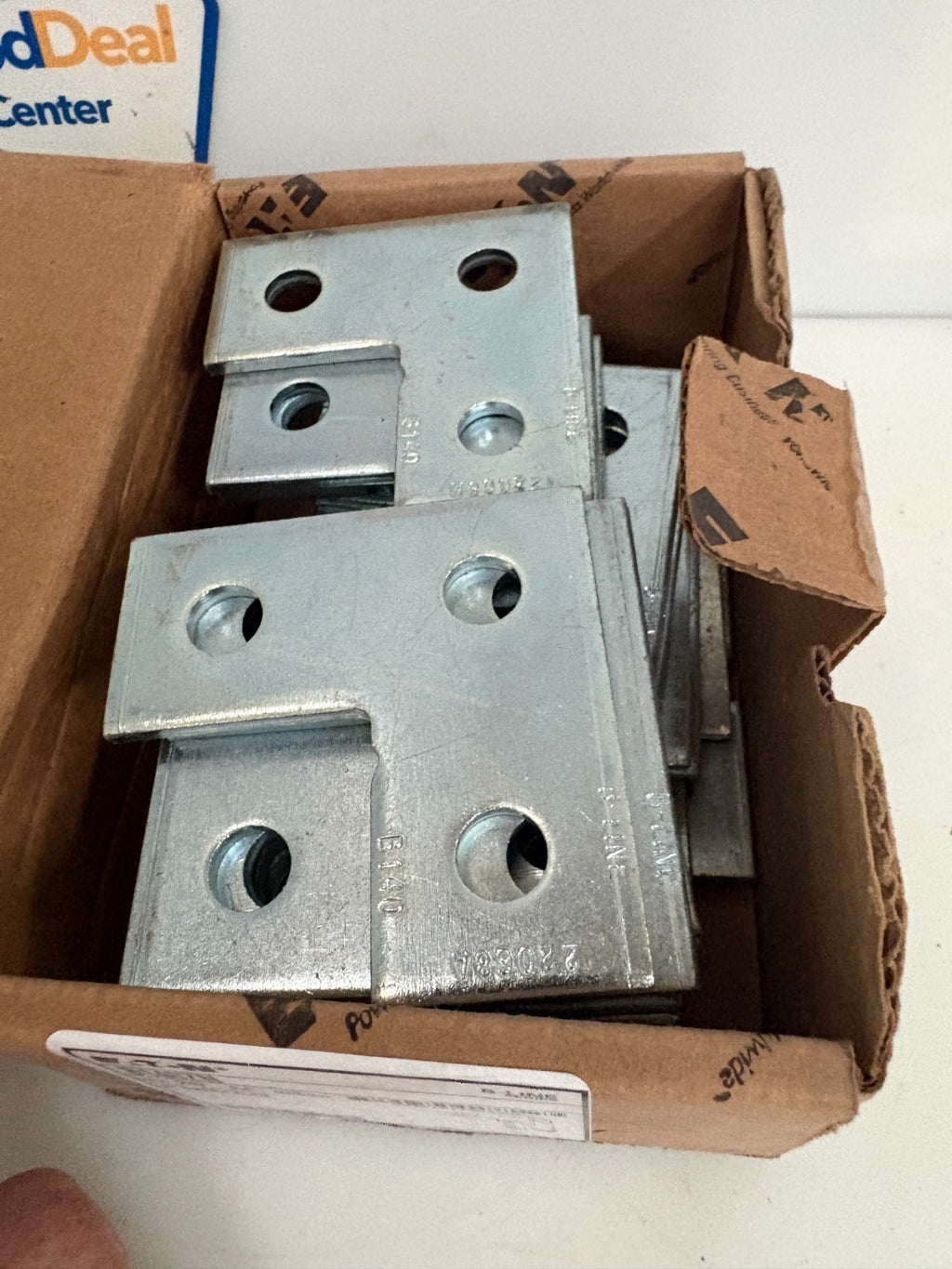 EATON 3H CORNER PLATE B14OZN 25 PER BOX 3