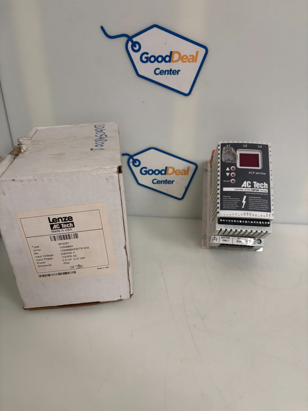 LENZE AC TECH MOTOR CONTROLLER SF205Y 133089640