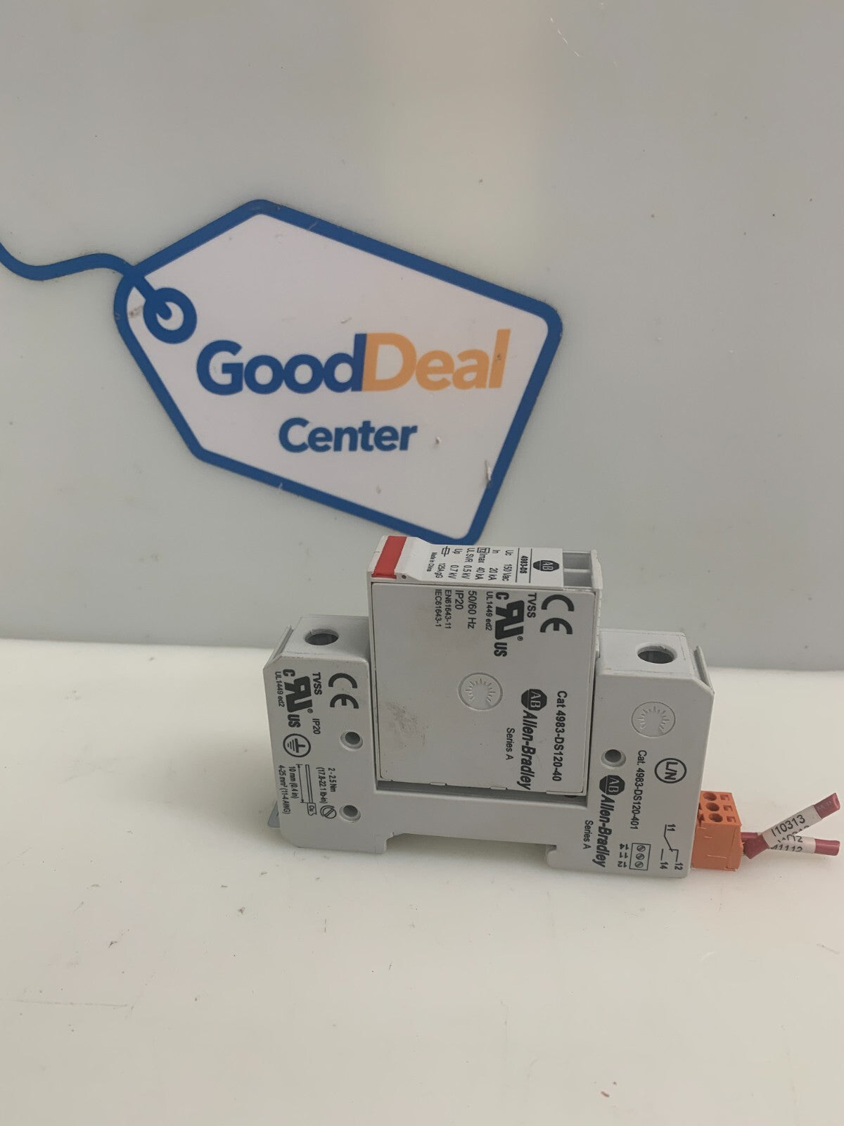 ALLEN BRADLEY   Surge Suppressor  4983-DS120-40   w/Base 4983-DS120-4010