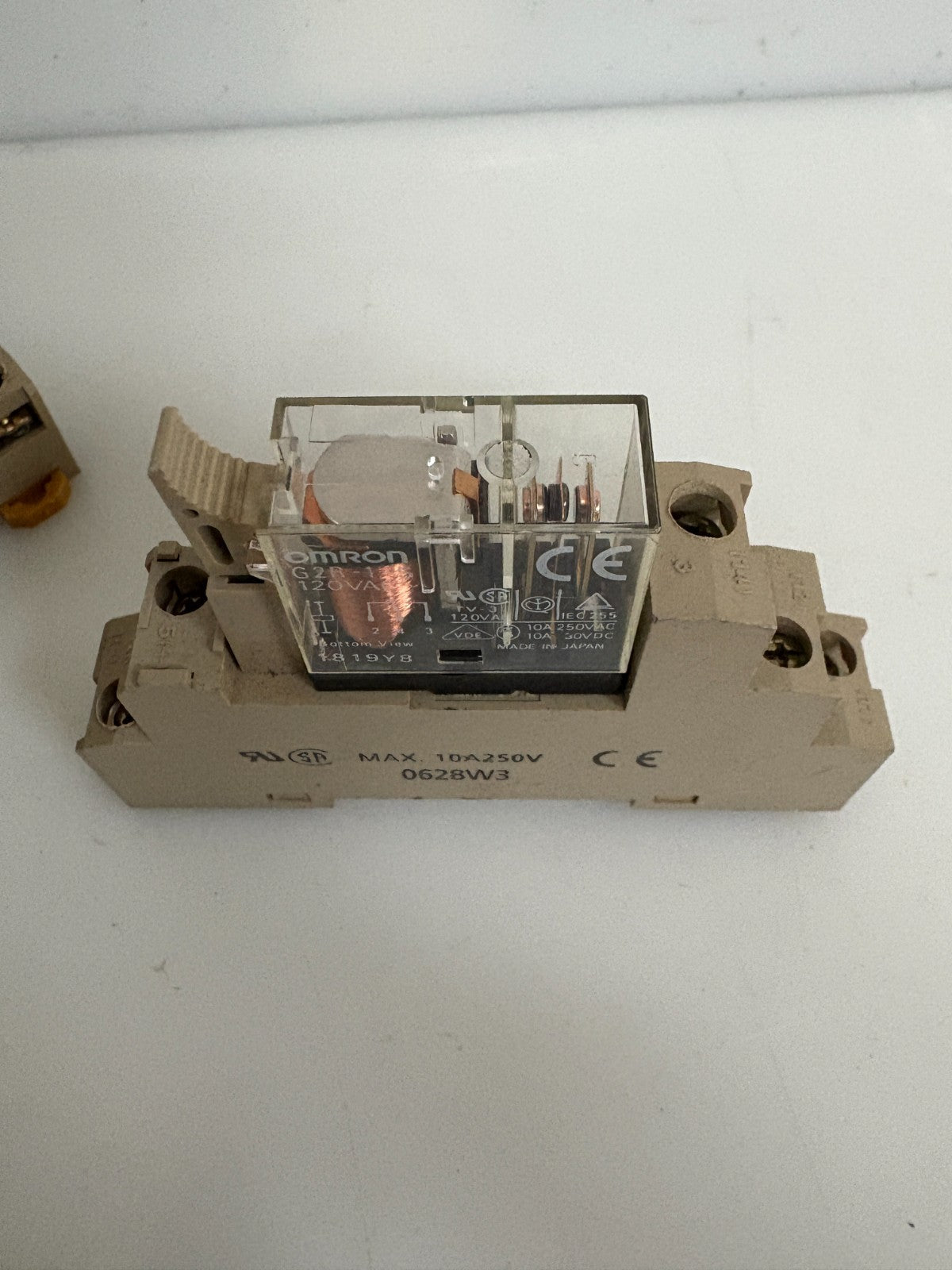 LOT OF 7 OMRON RELAY 62R-1-S ON BASE 0628W3