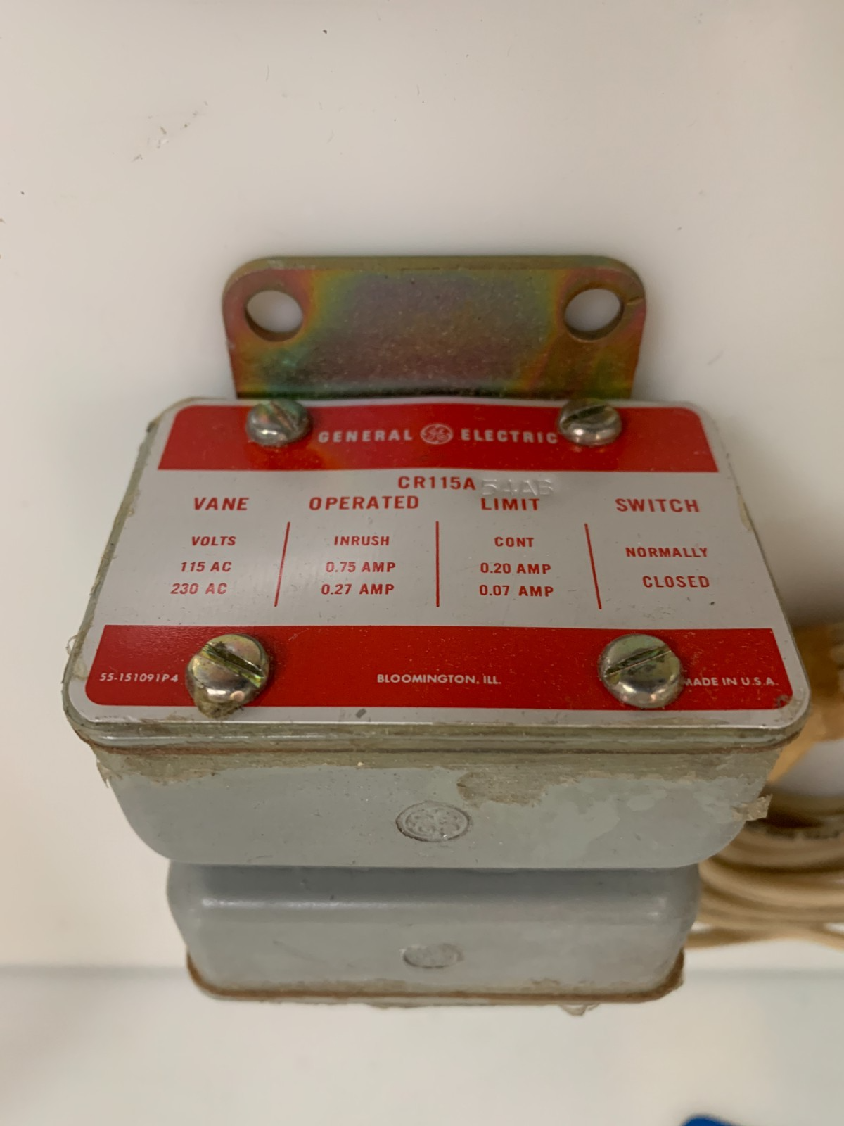 GENERAL ELECTRIC VANE OPERATED LIMIT SWITCH CR115A54AB1