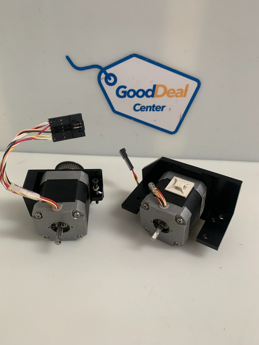 LOT OF 2  APPLIED MOTION STEPPER MOTOR HT17-075 D0