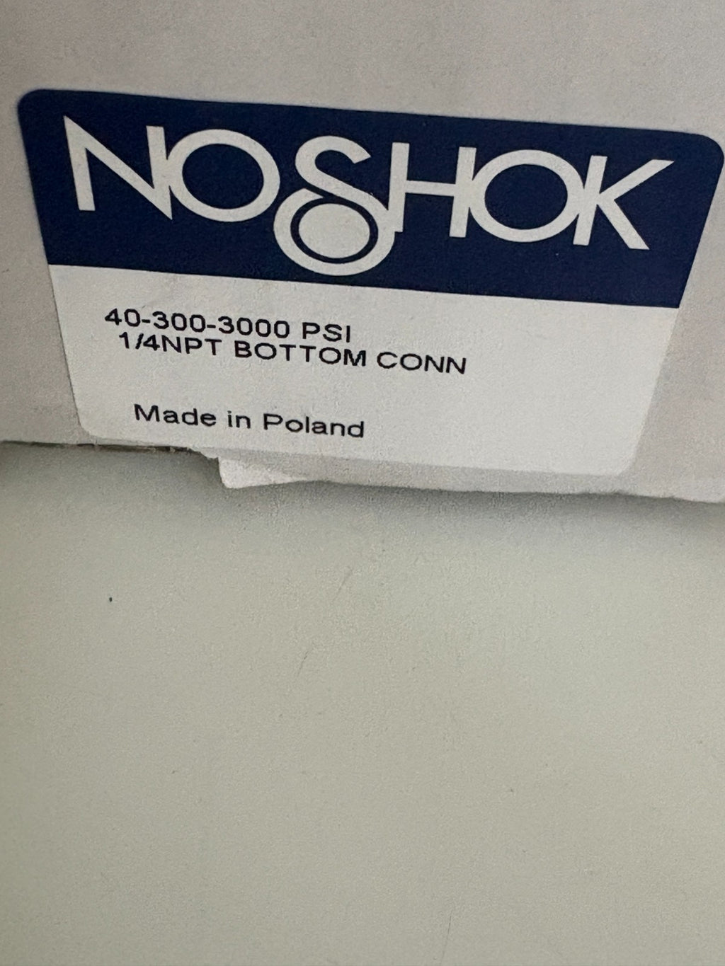 NOSHOK BRASS PRESSURE GAUGE 40-300-3000 PSI
