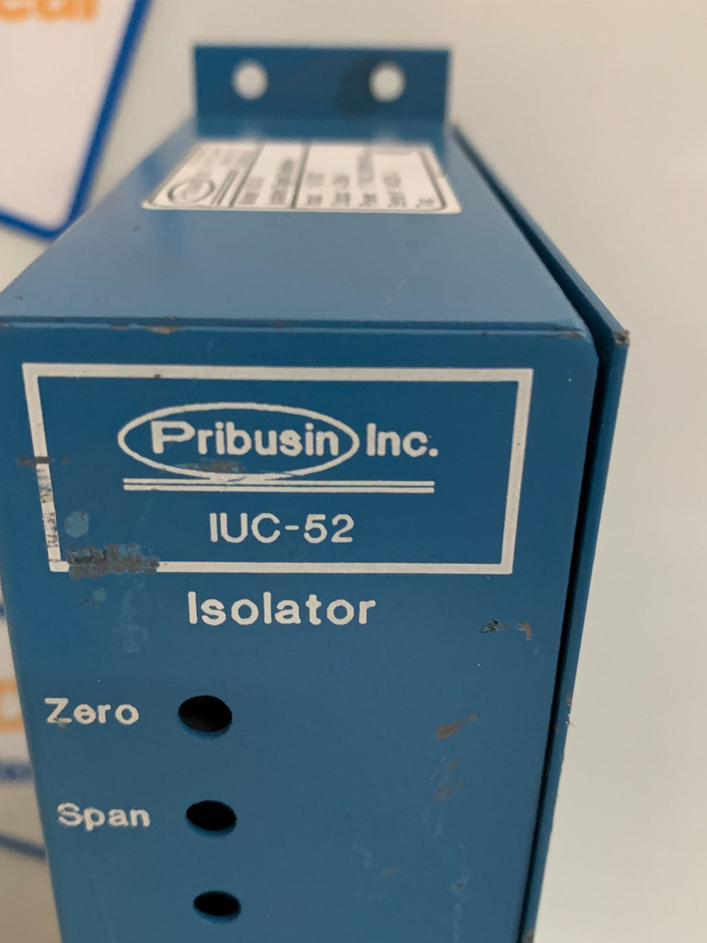 PRIBUSIN ISOLATOR I UC - 522