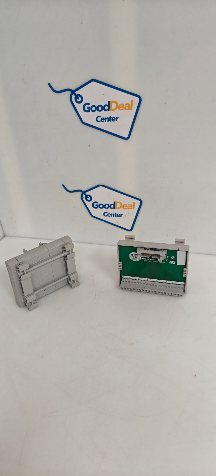 LOT OF 2 ALLEN BRADLEY INTERFACE MODULE 1492-IFM20F SER A REV A0