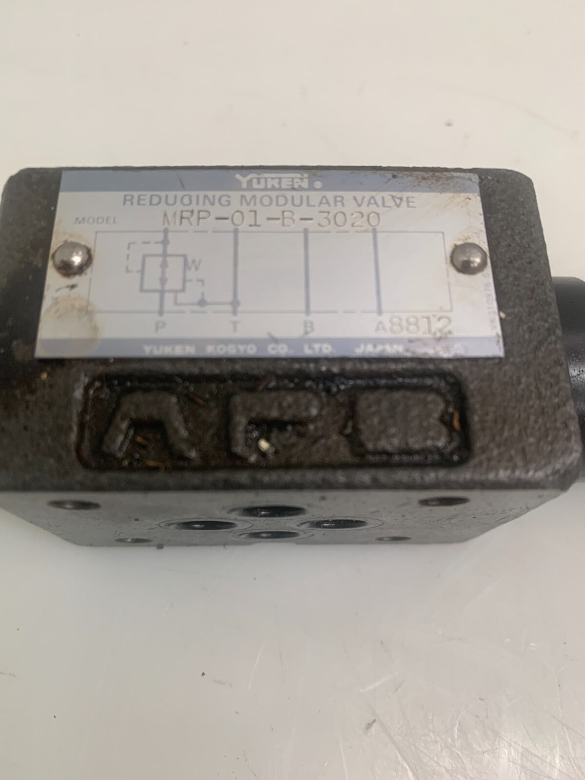 YUKEN  Pressure Reducing Modular Valve   MRP-01-B-3020