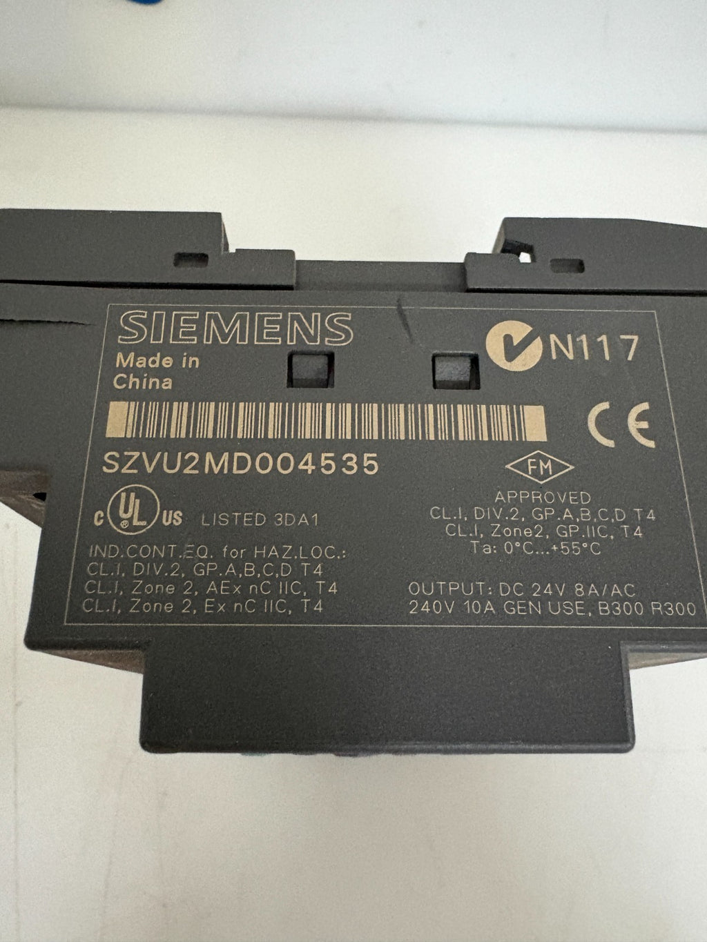 SIEMENS LOGIC MODULE LOGO 230RC W/DM8 230R OUTPUT RELAY 3