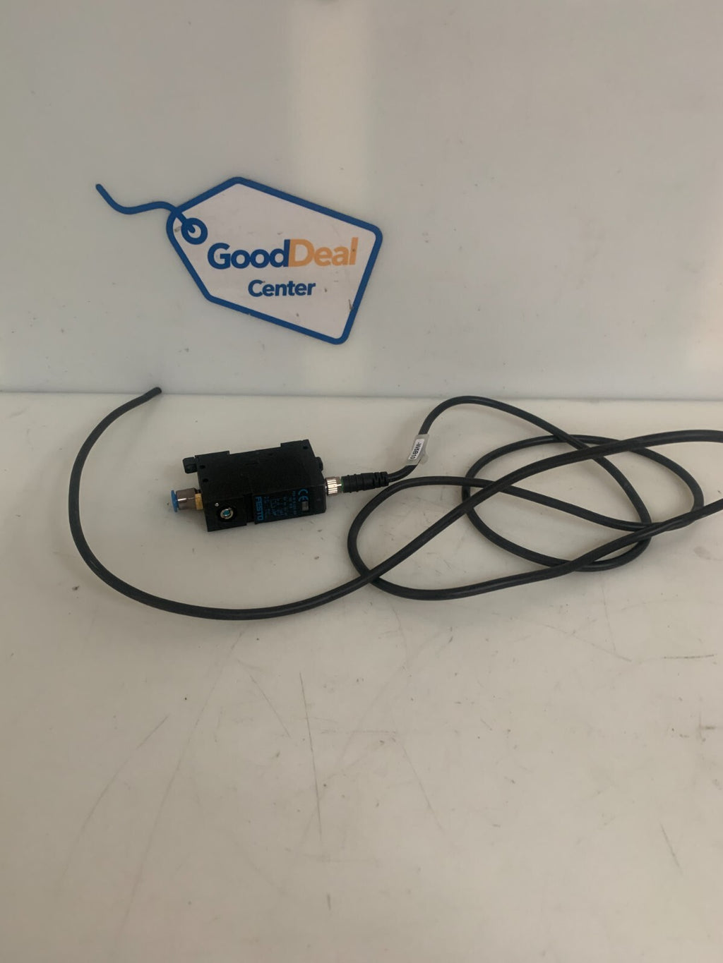 FESTO PRESSURE SWITCH 152616 PEV-W-S-LEDGH W/CABLE