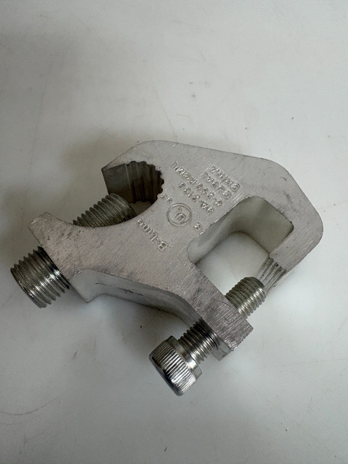 EATON B-LINE FINISH TIN PLATED GROUNDING CLAMP 9A-2130 20 PER BOX2
