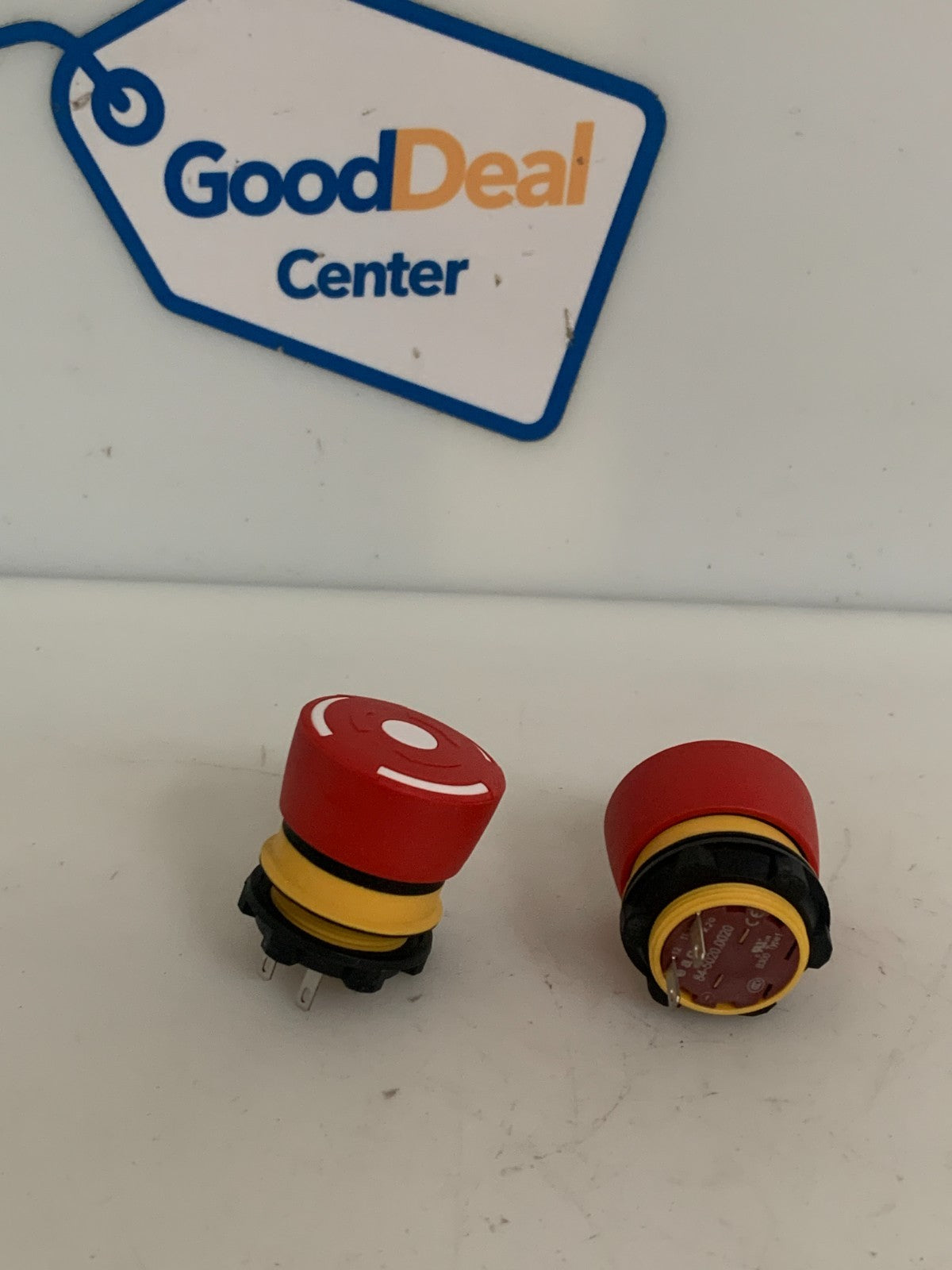 LOT OF 2  NEWARK EMERGENCY STOP SWITCH 84-5020.0020