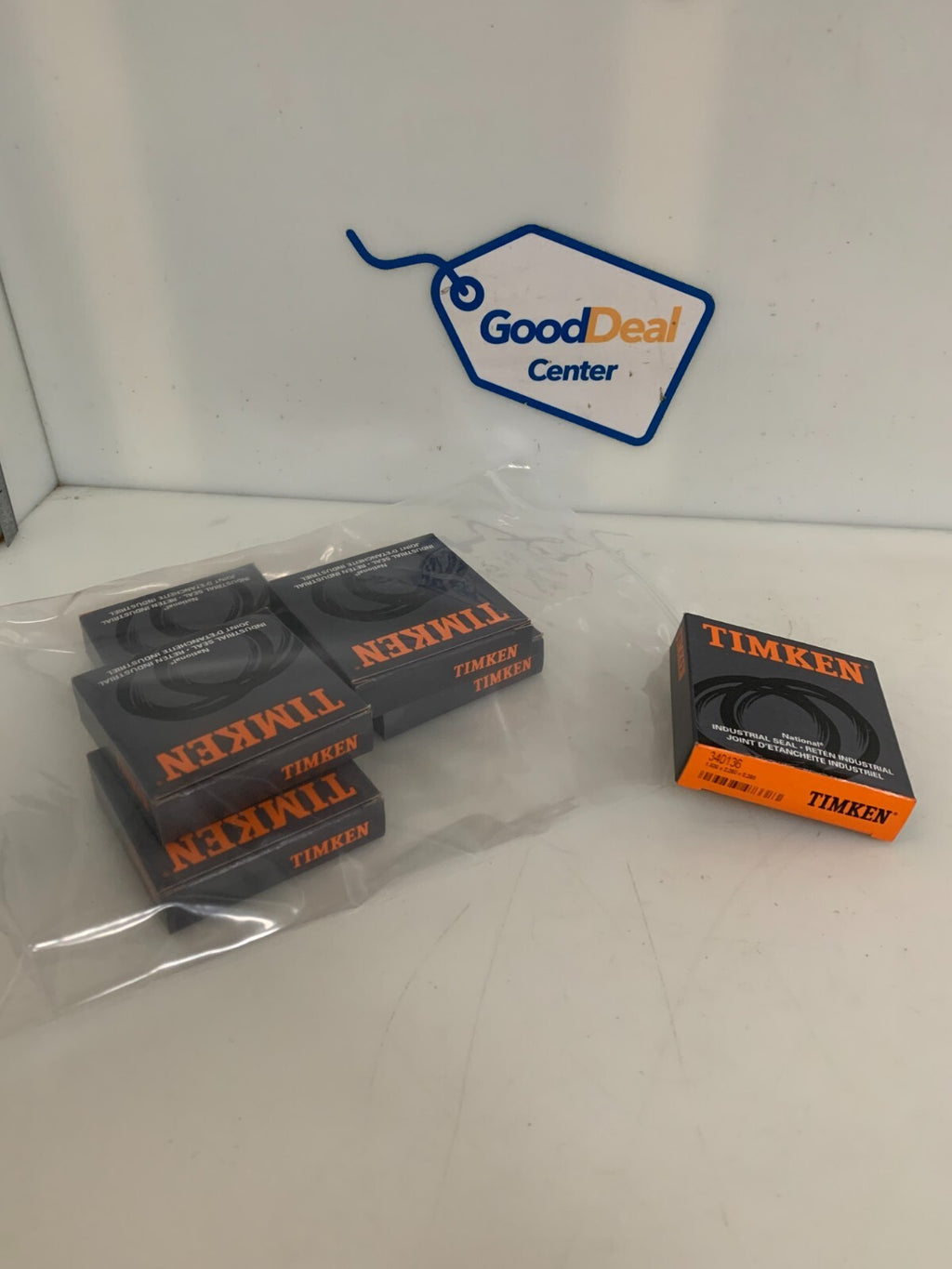 LOT OF 6  TIMKEN OIL SEAL 3401360