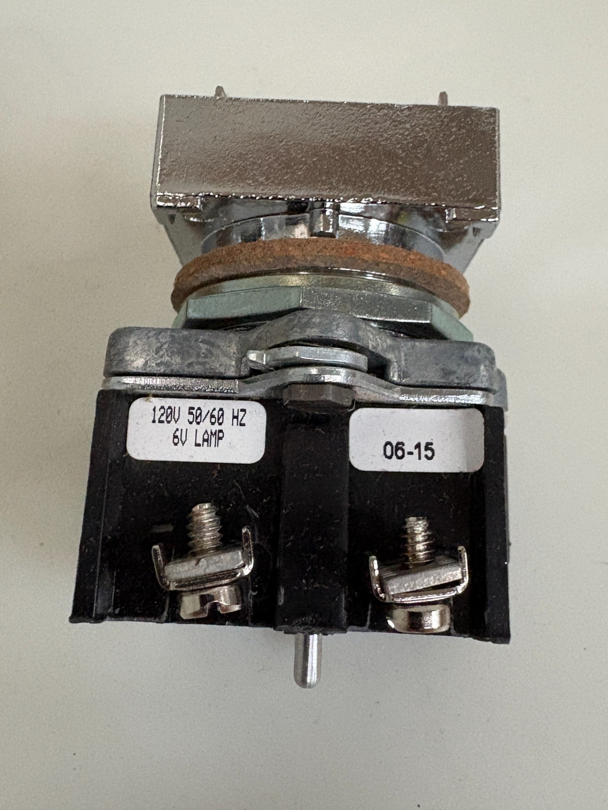 EATON CUTTLER HAMMER COMPACT PUSH BUTTON OPERATOR W/IND LIGHT E30EA1