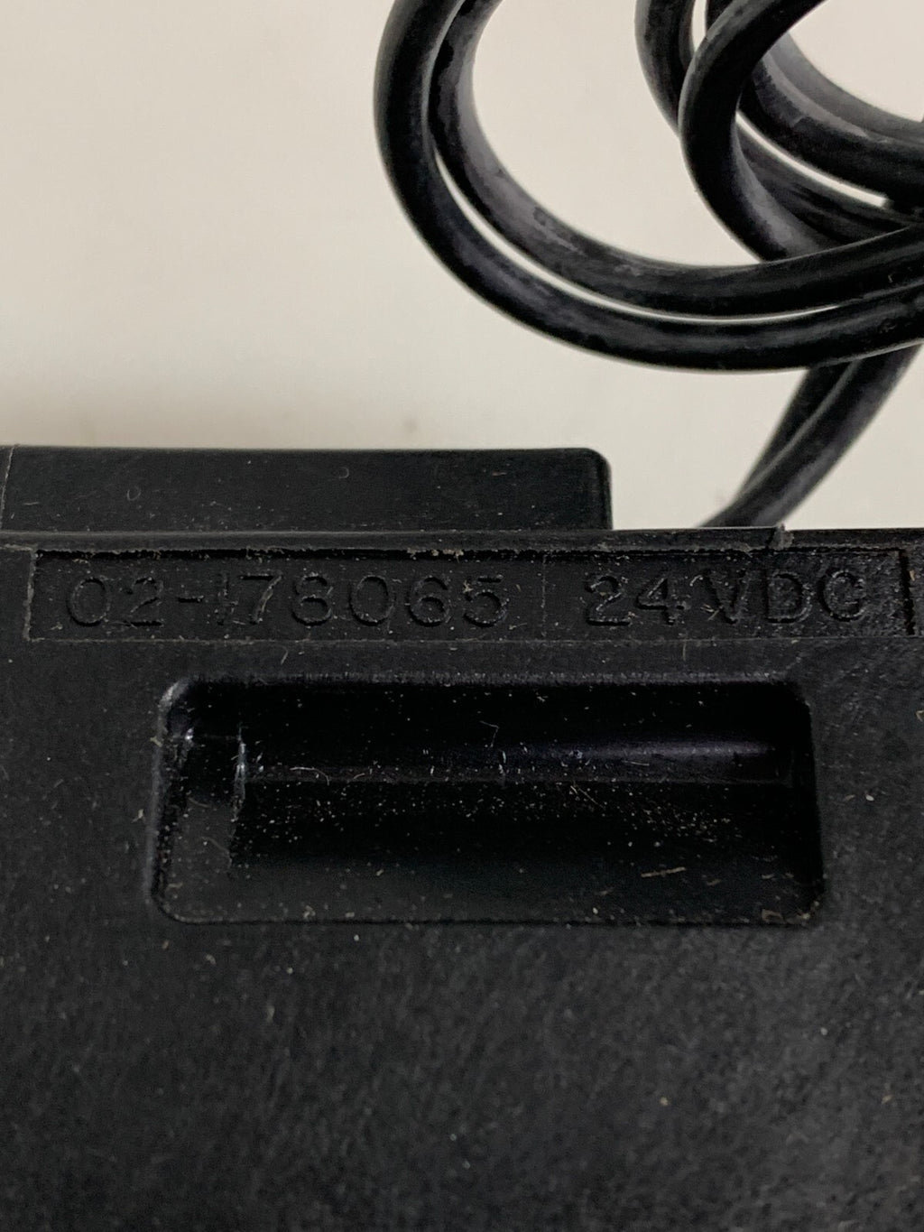 VICKERS SOLENOID COIL 24VDC 02-178065