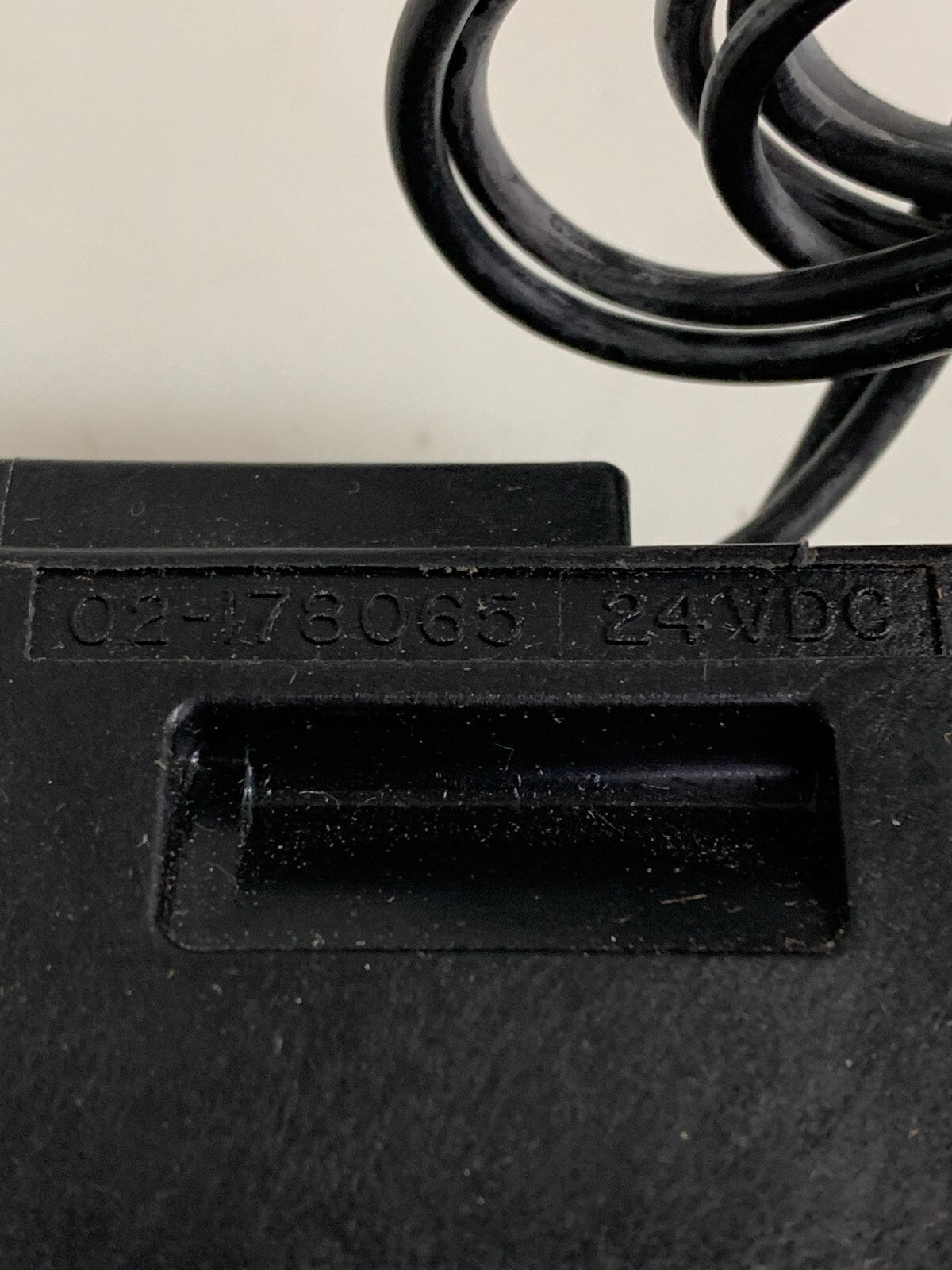 VICKERS SOLENOID COIL 24VDC 02-178065