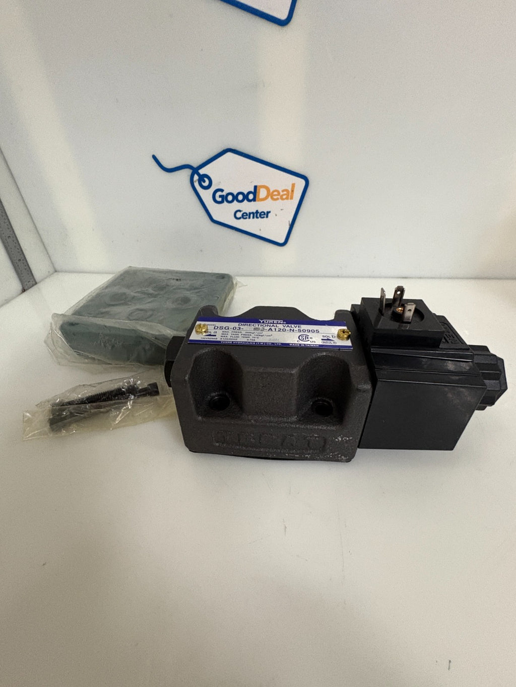 YUKEN DIRECTIONAL VALVE DSG-03-2B3-A120-N-509050