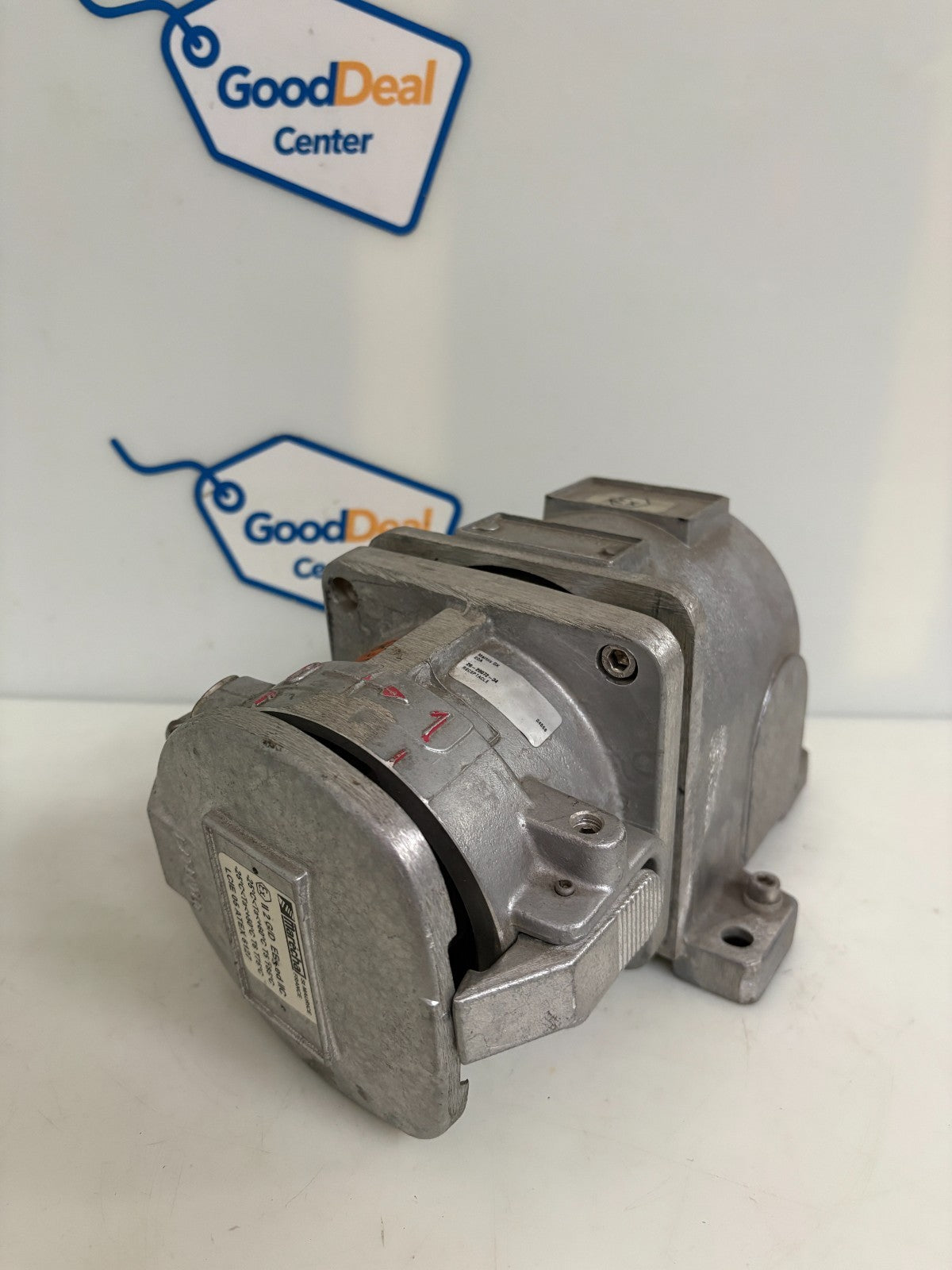 MARECHAL RECEPTACLE SA MELTRIC 26-20072-34