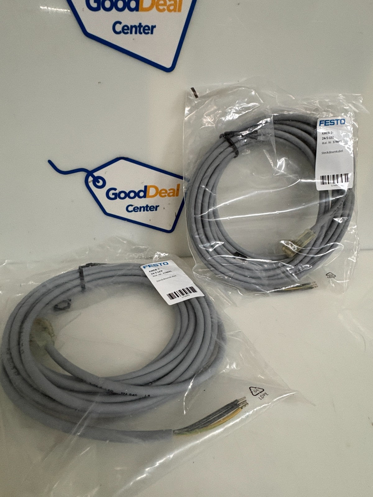 LOT OF 2 FESTO PLUG SOCKET W/5M CABLE KMEB-2-24-5-LED #174845