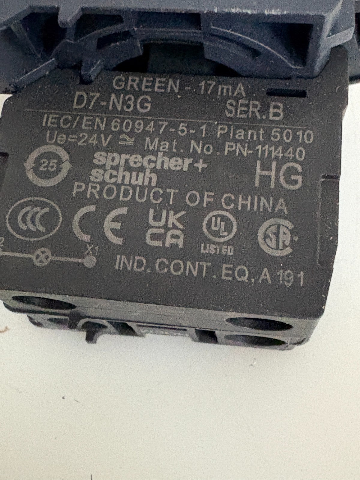 LOT OF 3 SPRECHER & SCHUH GREEN PUSH BUTTON SWITCH D7P-LF3PN3GX10E1