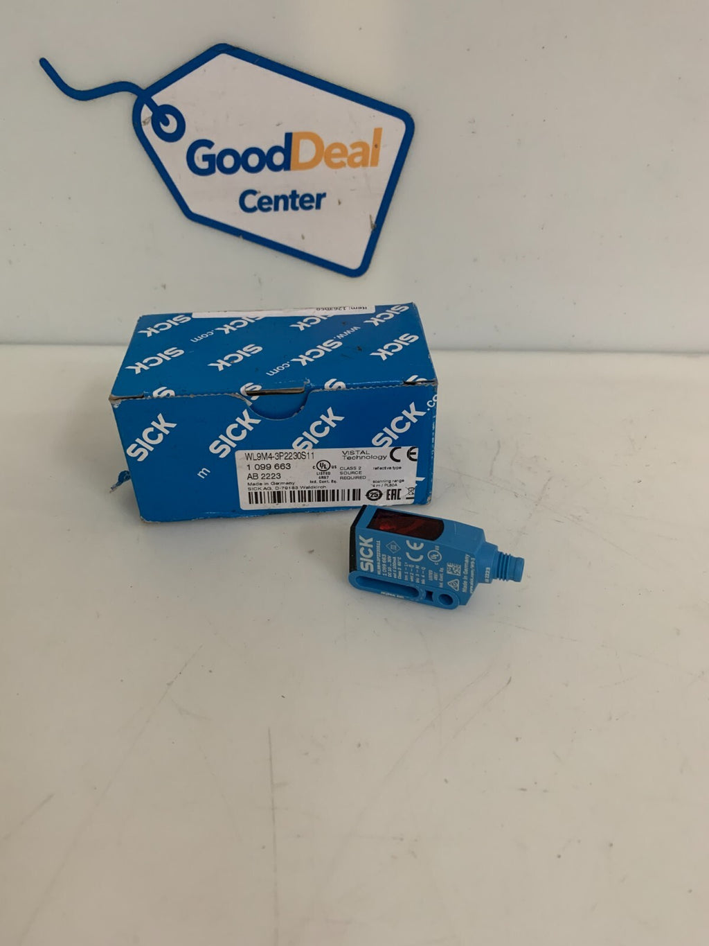SICK PHOTOELECTRIC RETRO REFLECTIVE SENSOR WL9M4-3P2230S11