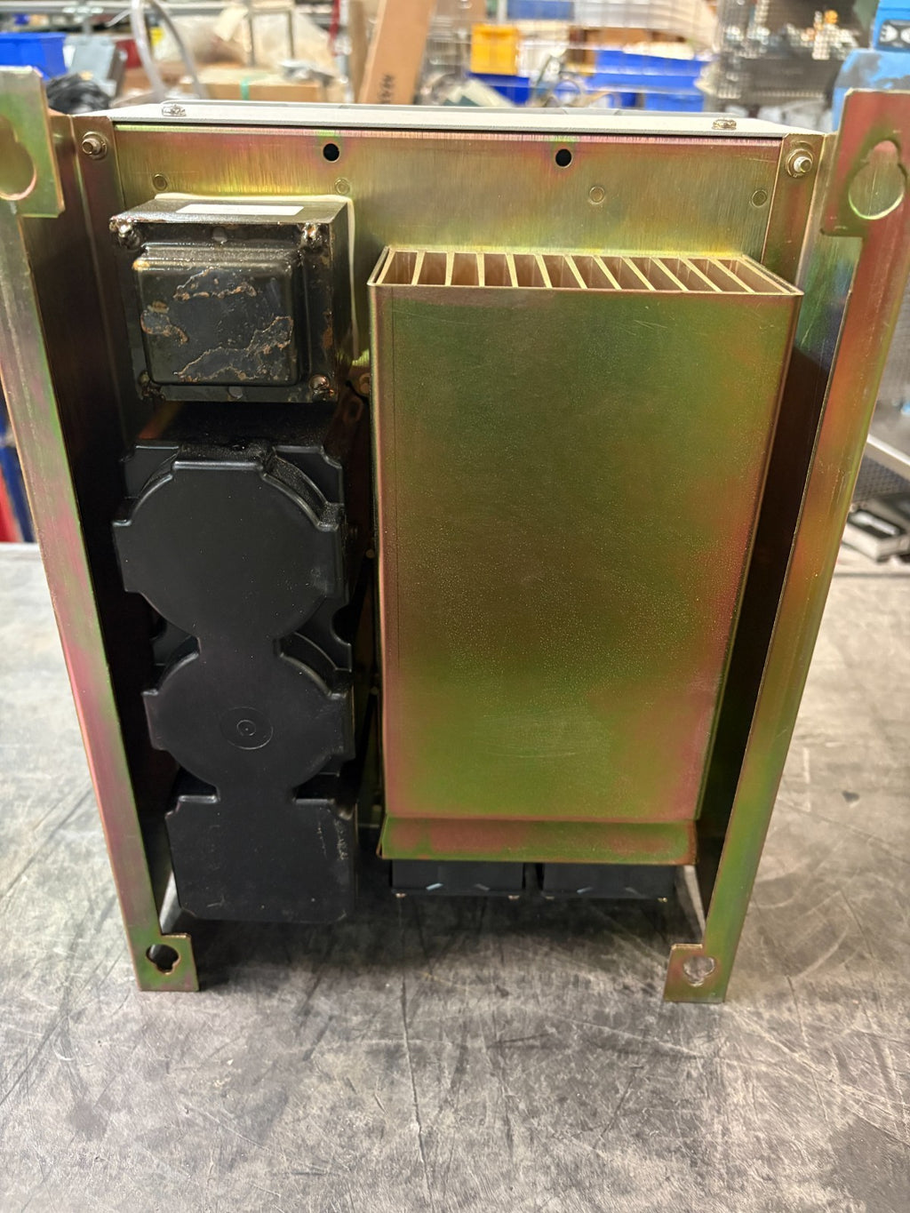 ALLEN BRADLEY 10HP ADJUSTABLE FREQUENCY AC DRIVE 1336S-BRF100-AA-EN3