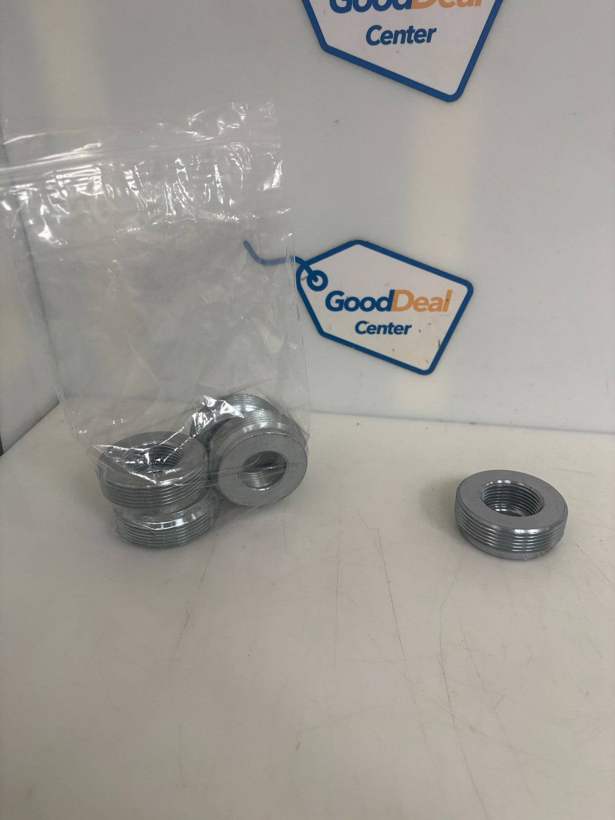 LOT OF 5 EATON 270S REDUCER 2" TO 1"0