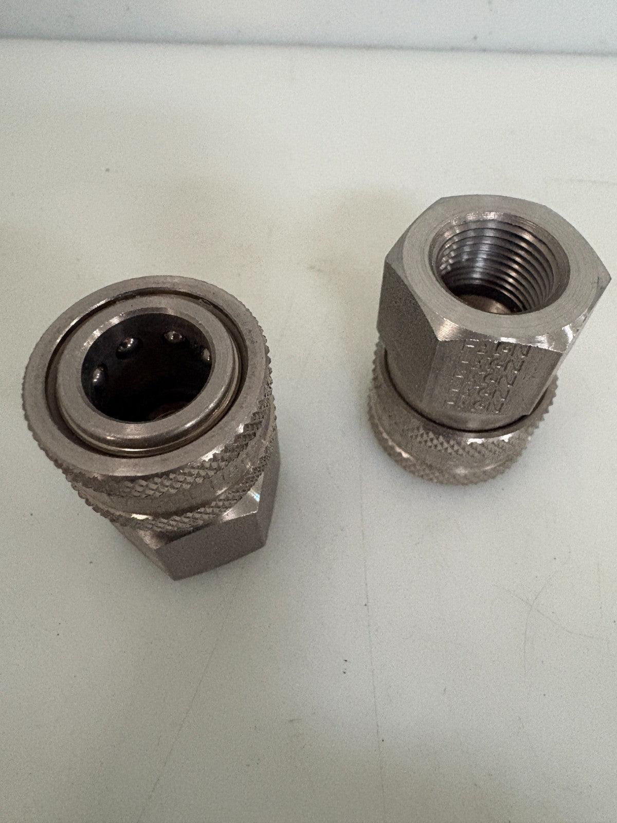 LOT OF 10 EATON 3/8 STAINLESS STEEL COUPLING LL3S211431