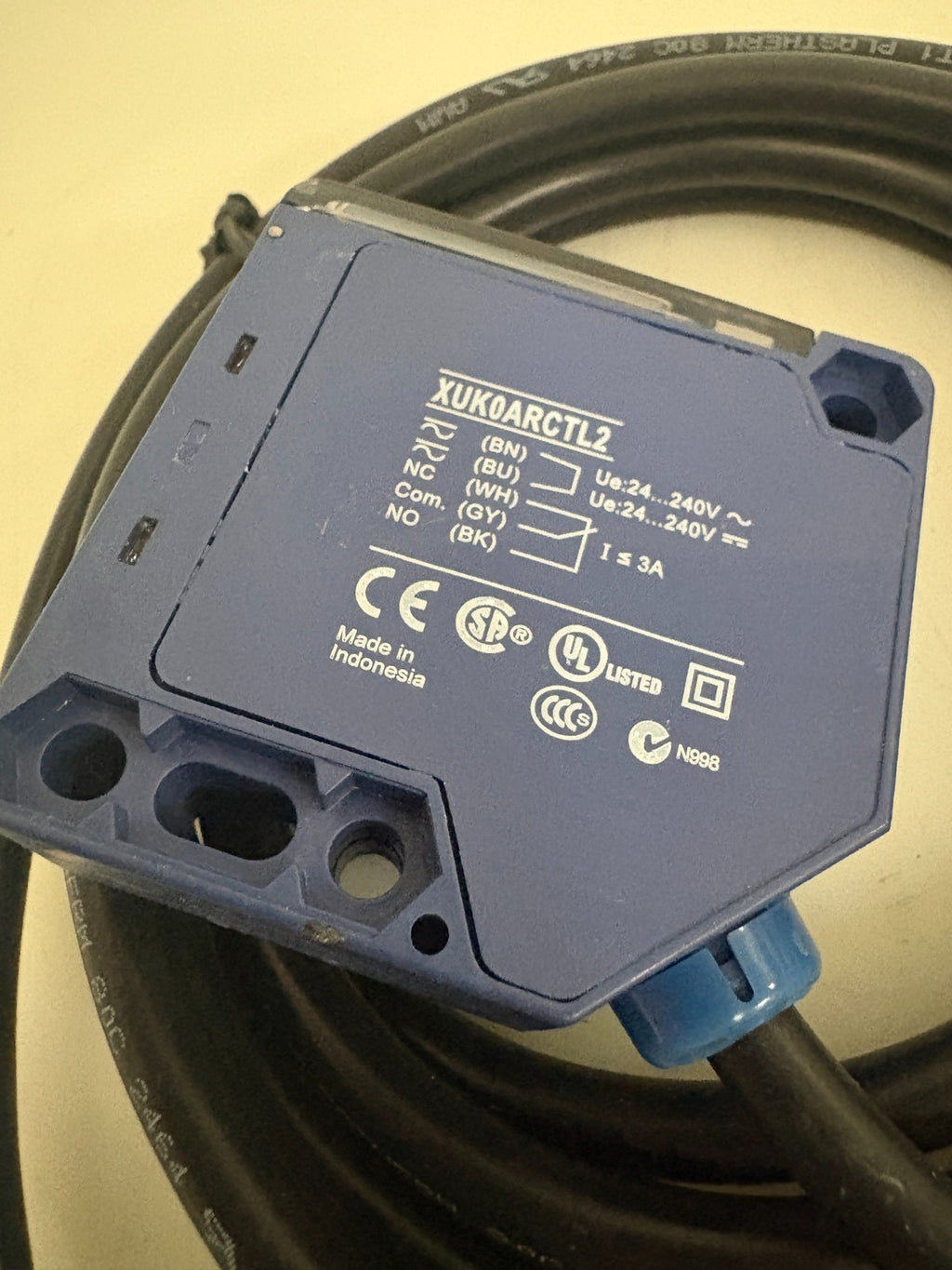 TELEMECANIQUE SENSOR AC/DC RELAY XUK0ARCTL22