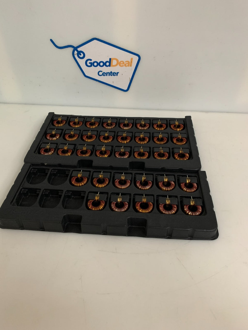 LOT OF 35 INDUCTOR POWER TOROID 100 UH T/H #A080-G-OCM000026